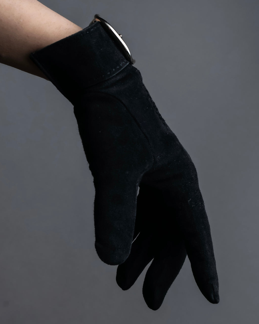"HERMES" Silver buckle design suede leather gloves
