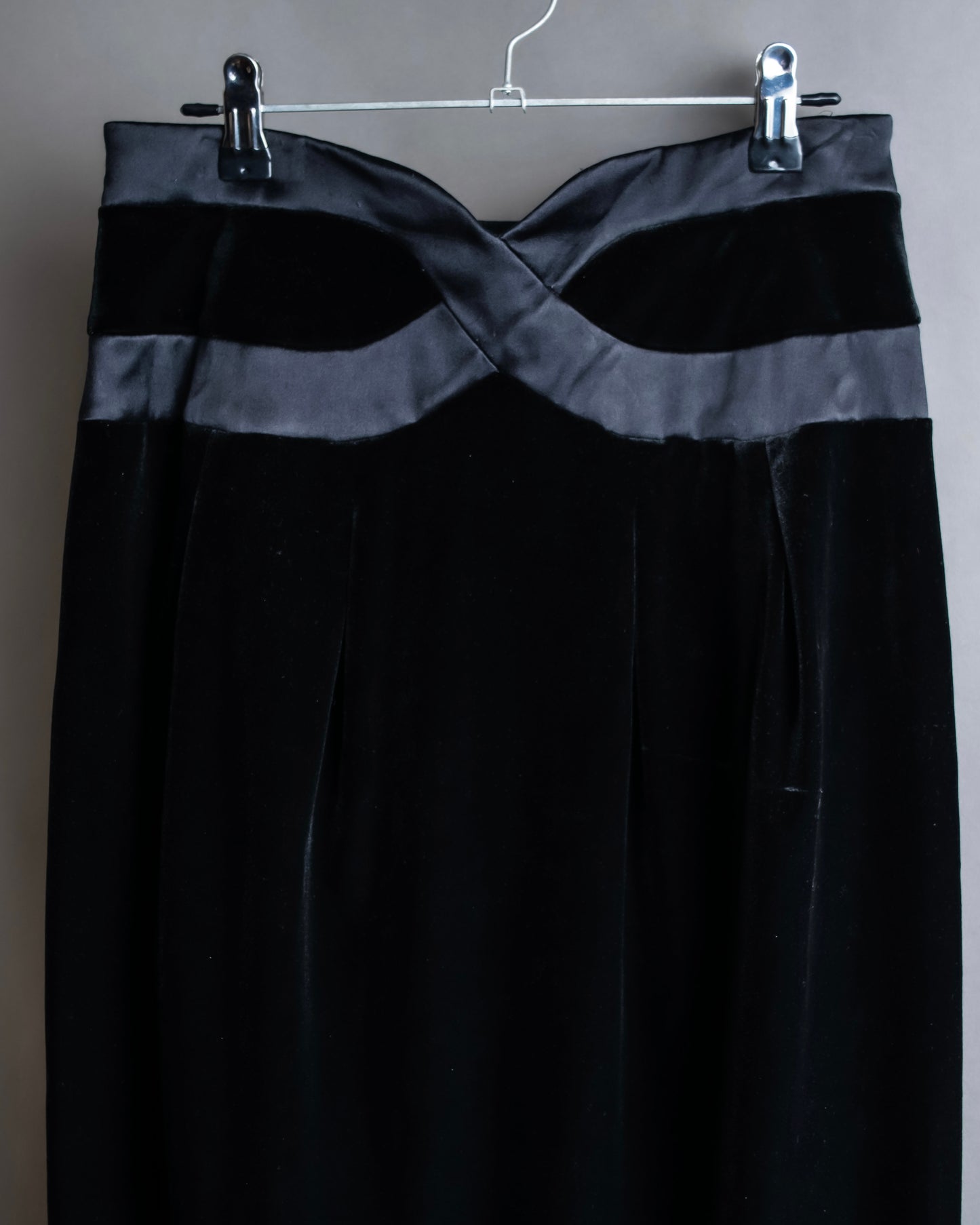 "GIORGIO ARMANI" Cross satin detail velvet straight skirt