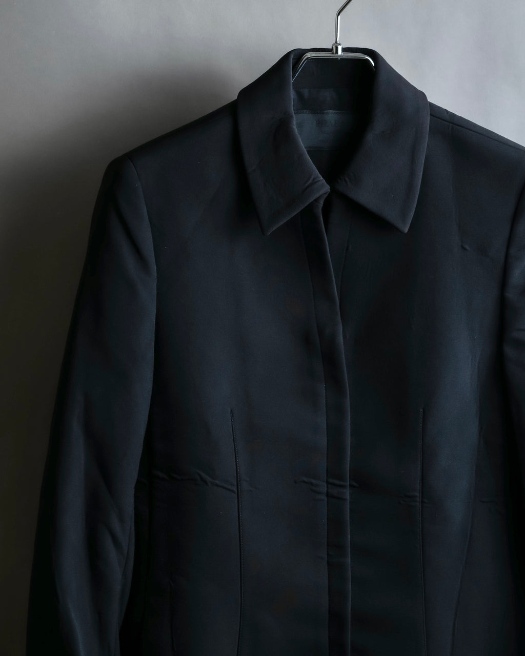 "PRADA" Waist shaped zipper jacket