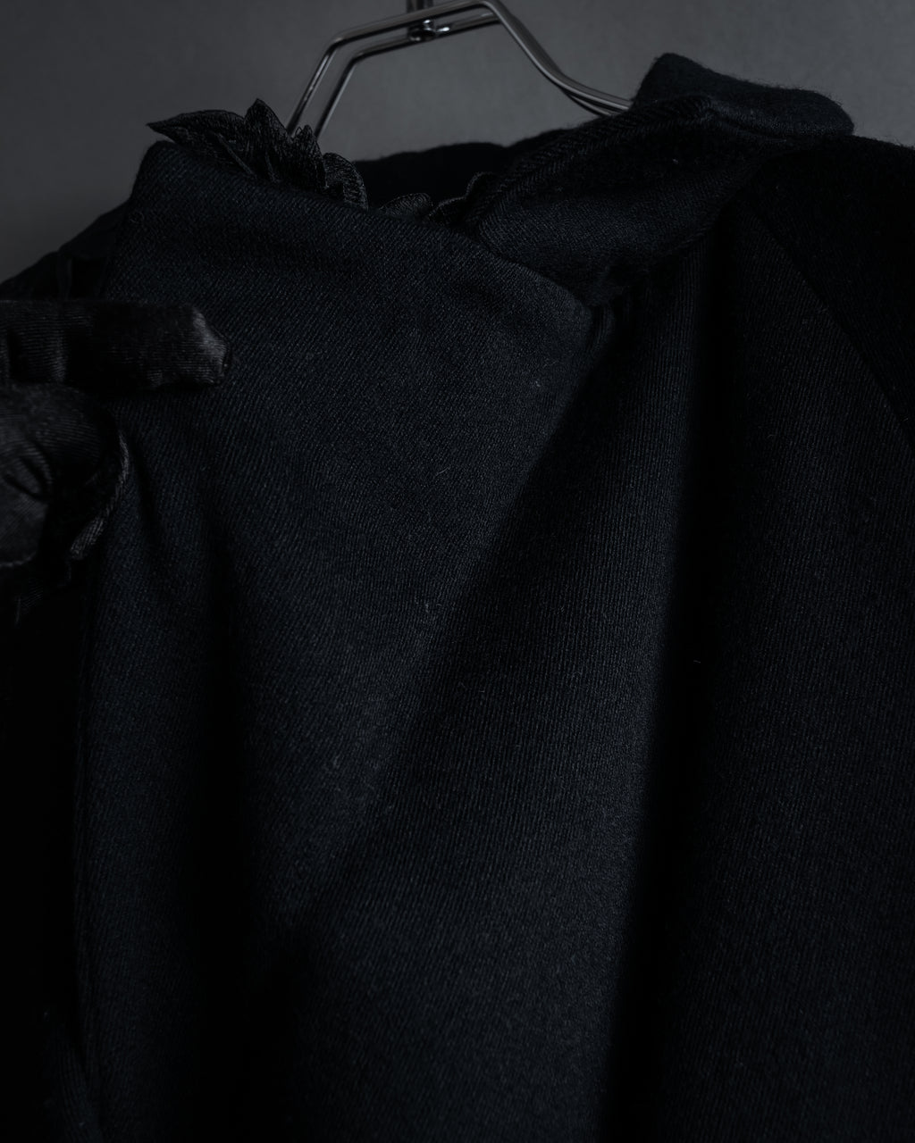 “KEITA MARUYAMA” Floral appliqué one-button chelsea coat