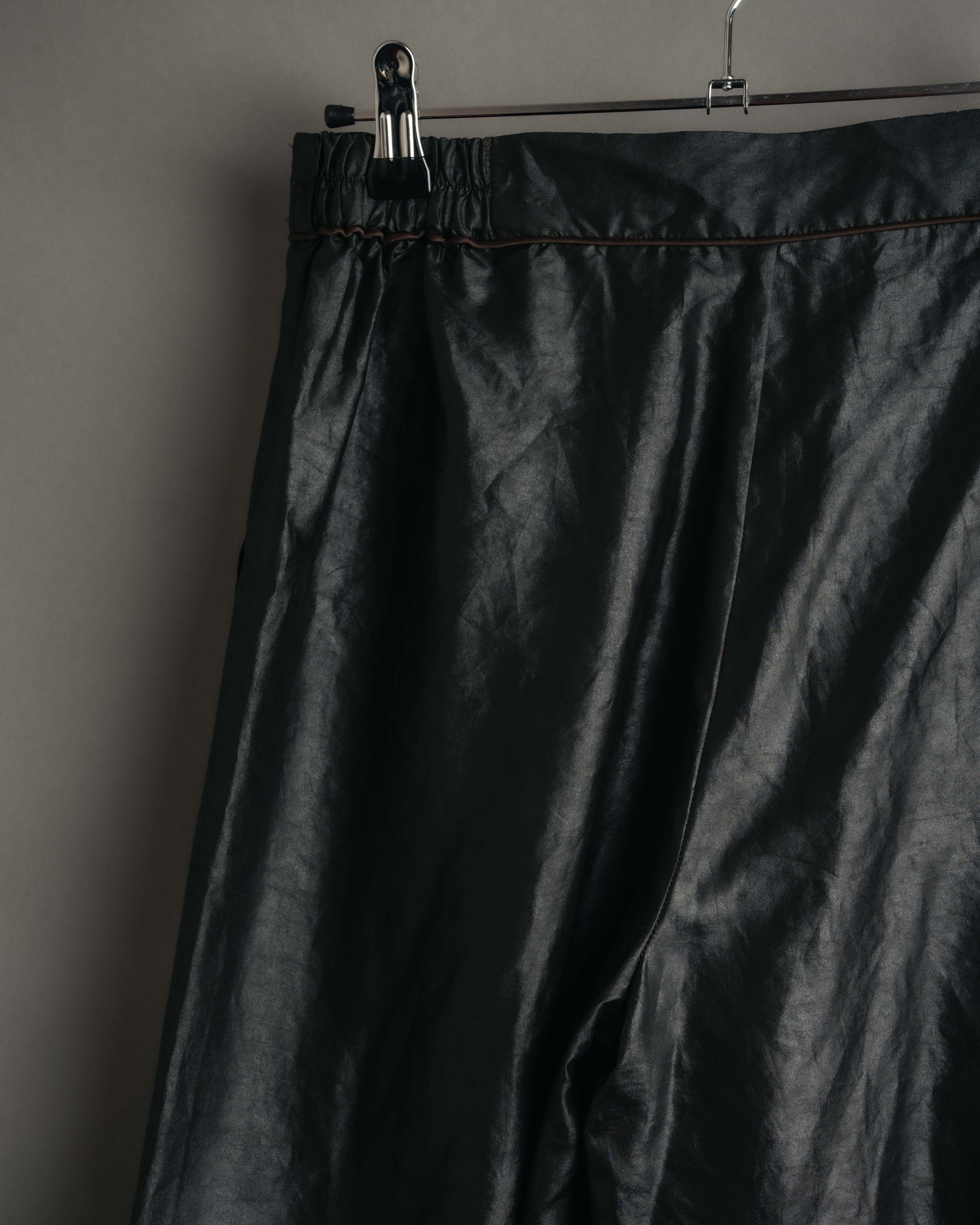 -MOOD Vintage Collections-
90’s-00’s Shiny textured wide leg trousers