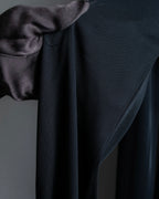 "GUCCI" Front garment attached V-neck dress