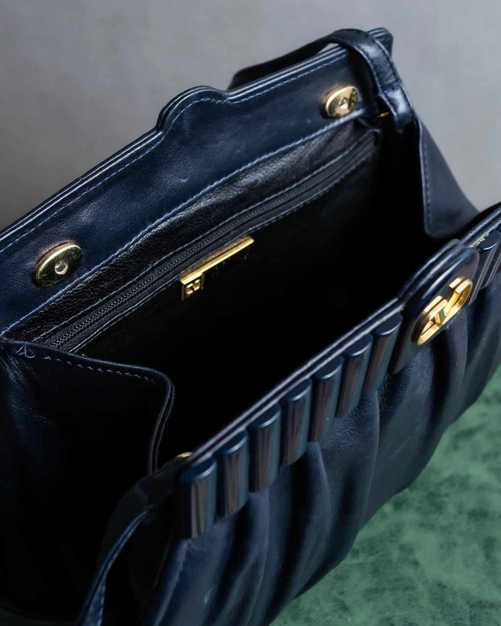 "VALENTINO" Gathered design rounded silhouette shoulder bag