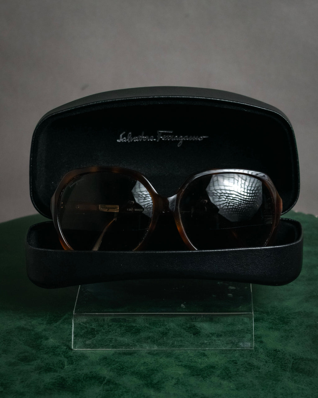 “Salvatore Ferragamo” 2010’s Havana acetate oversized sunglasses