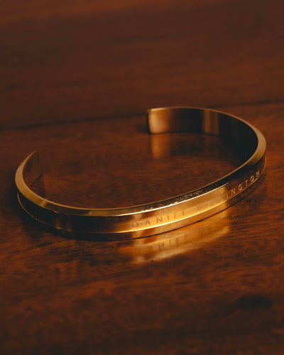 "Daniel Wellington" 20's Sleek gold cuff bracelet