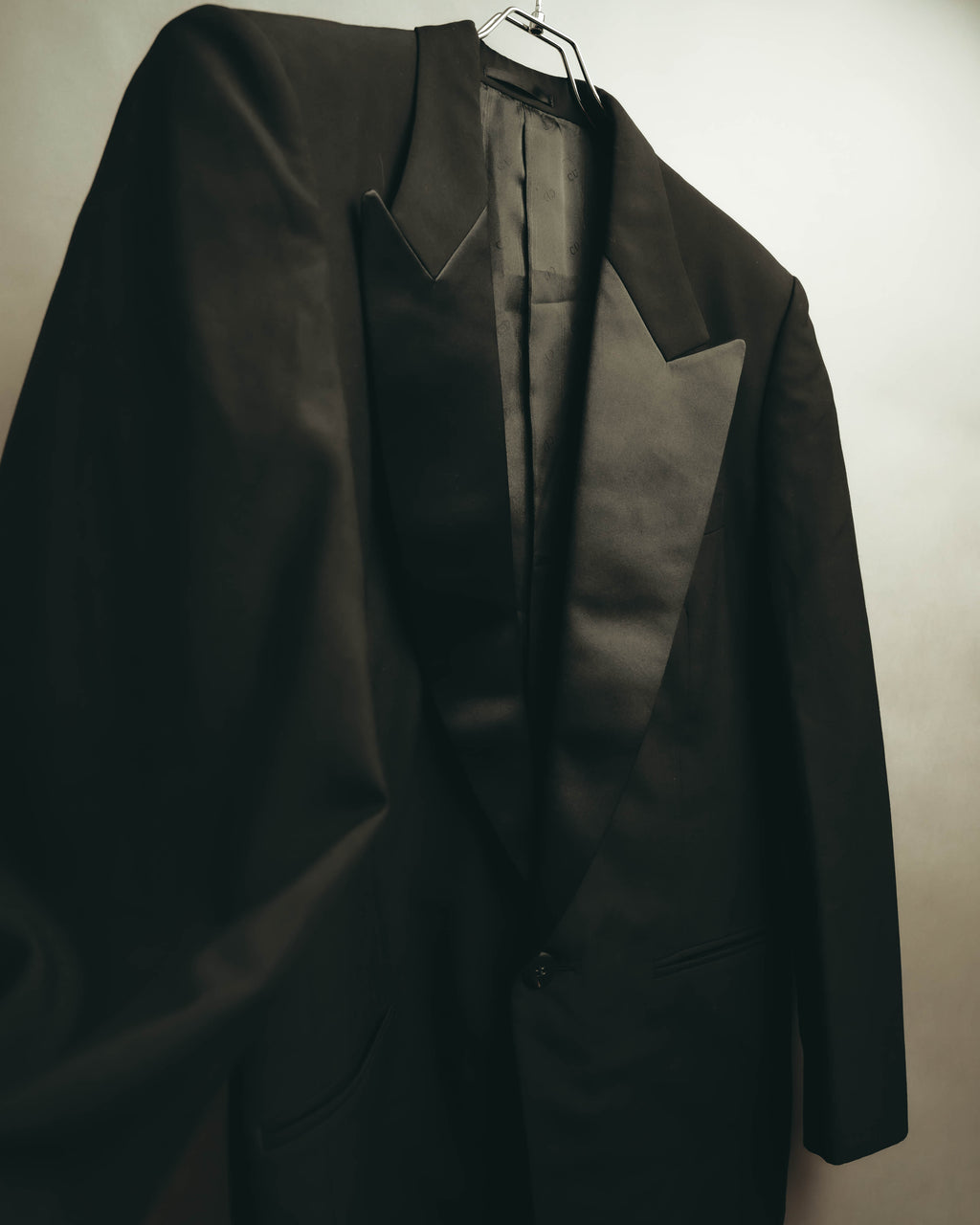 -SPECIAL- “Christian Dior MONSIEUR” 80’s-90’s satin peak-lapel tuxedo jacket