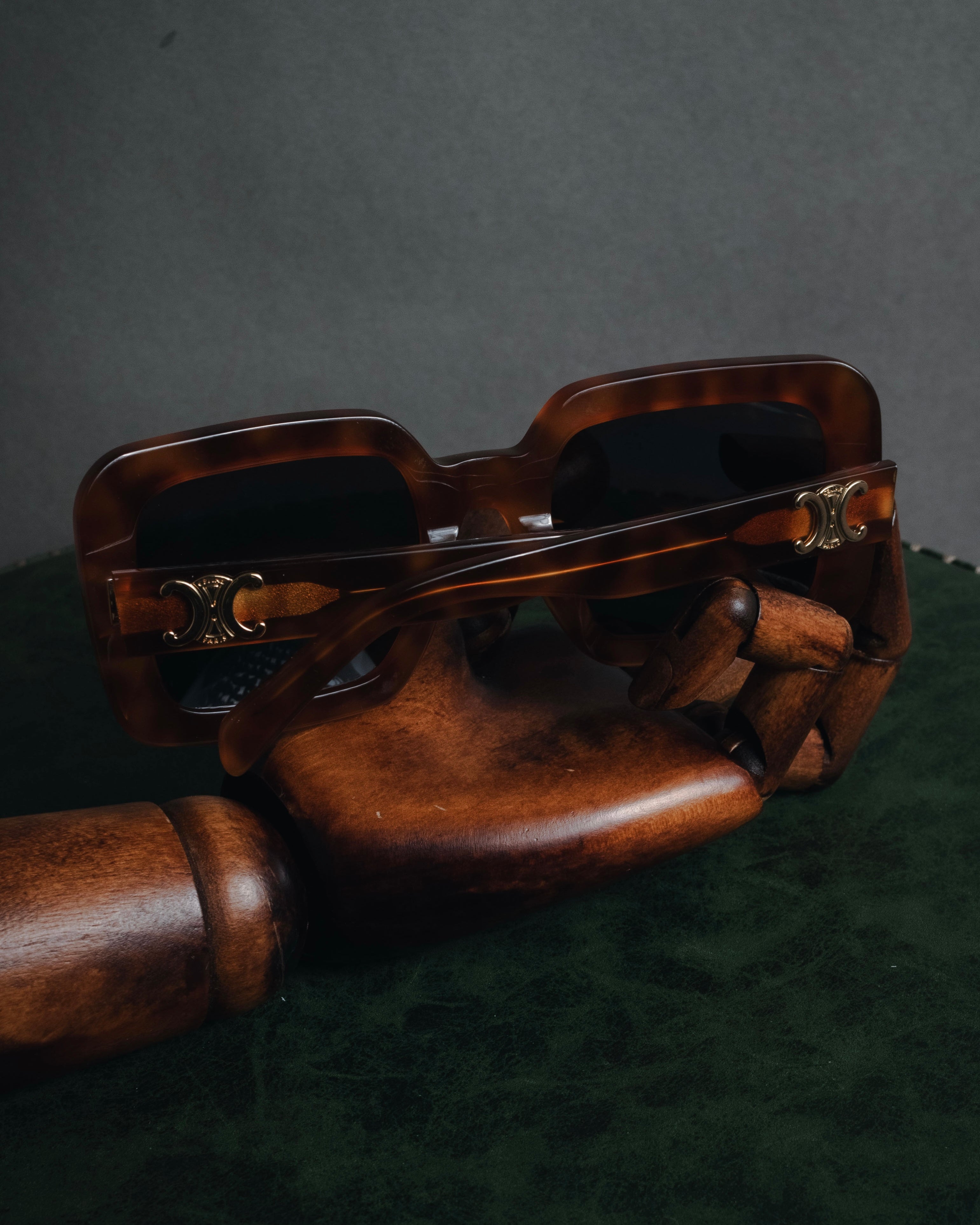 "CELINE" 2021-2024 triomphe metal temple acetate sunglasses