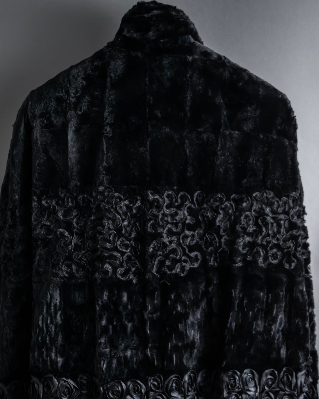 -SPECIAL- "FENDI" 90s Karl Lagerfeld-era lattice fur cape