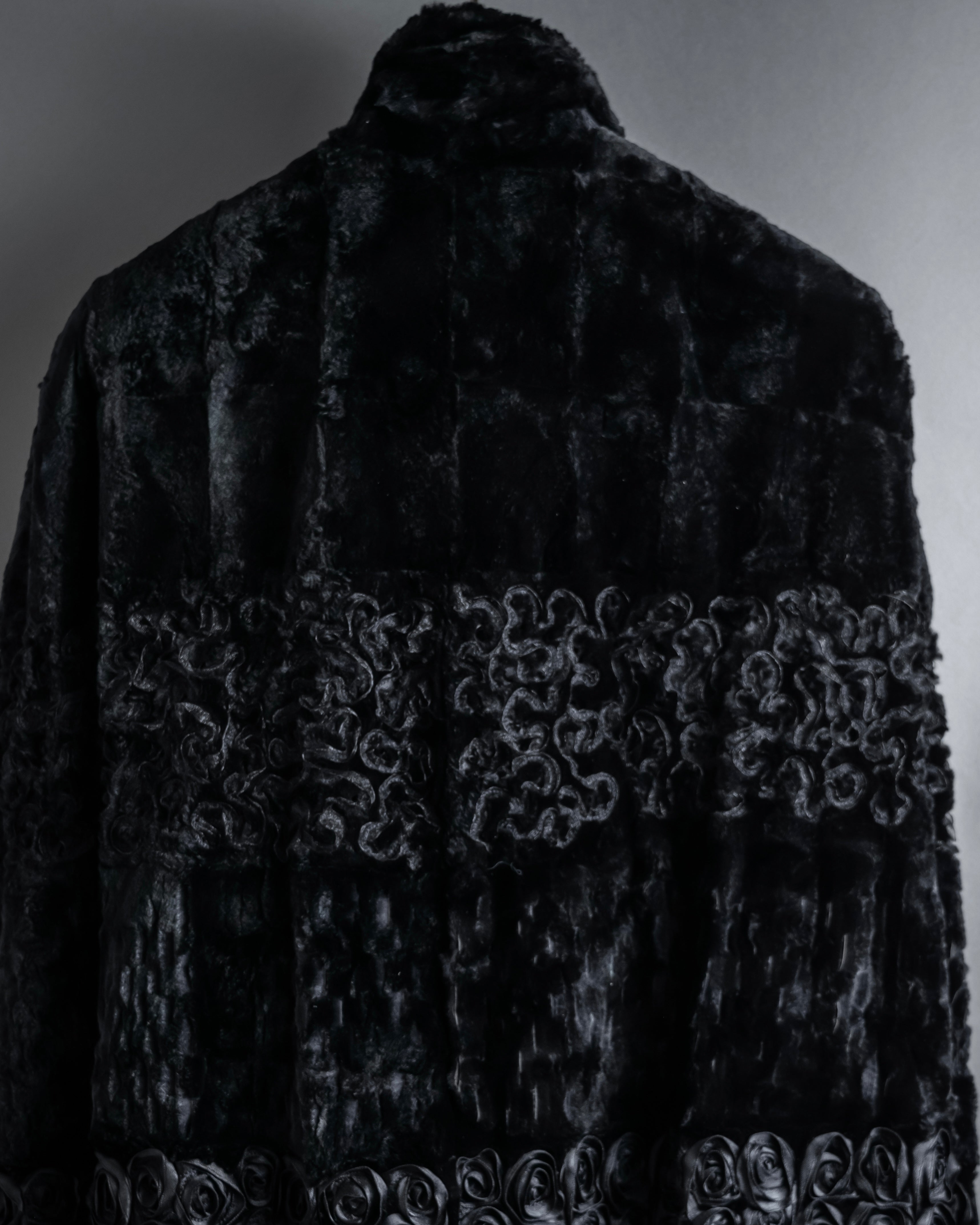 -SPECIAL- "FENDI" 90s Karl Lagerfeld-era lattice fur cape