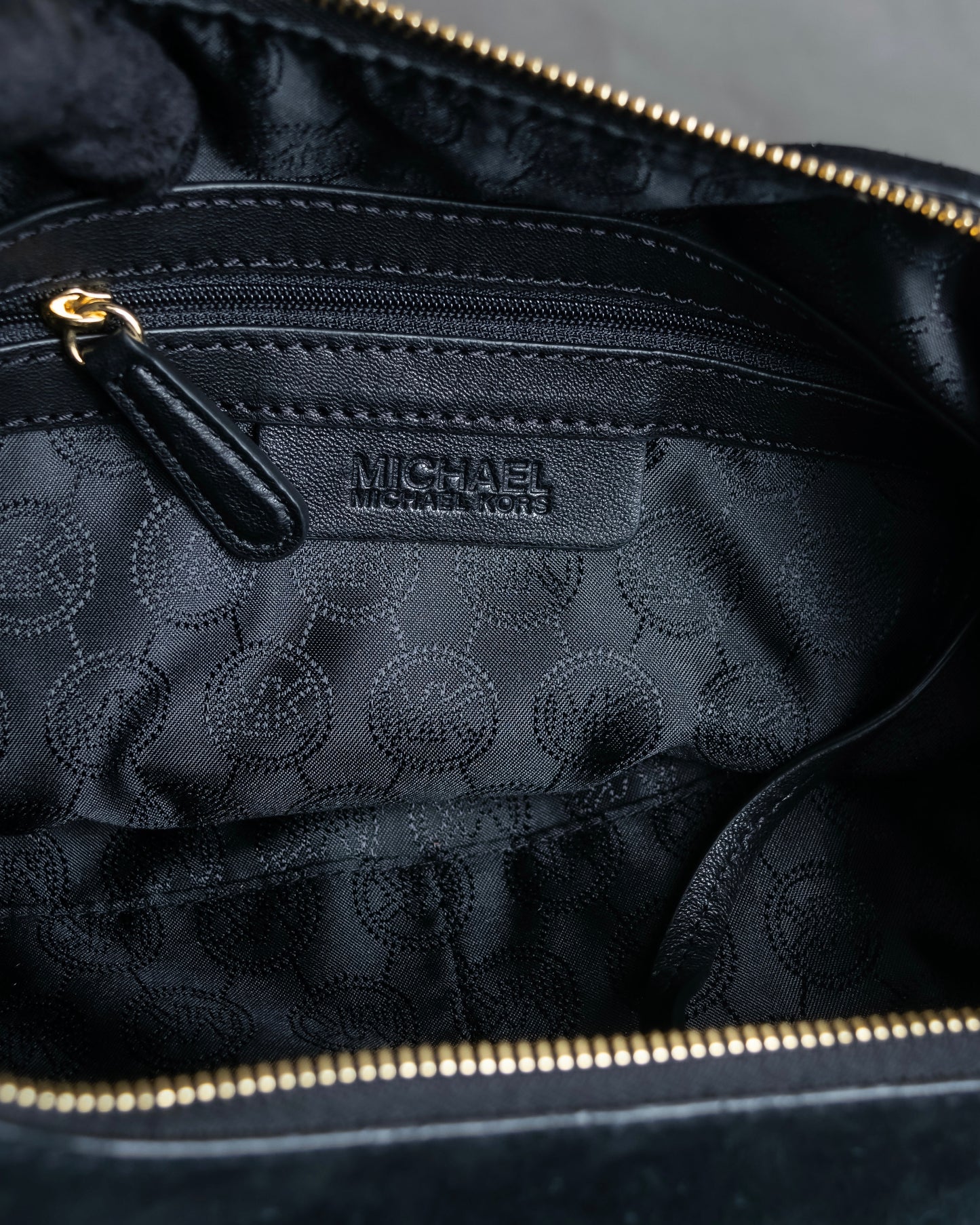 "MICHEAL KORS" Crescent fringe leather braided design shoulder bag