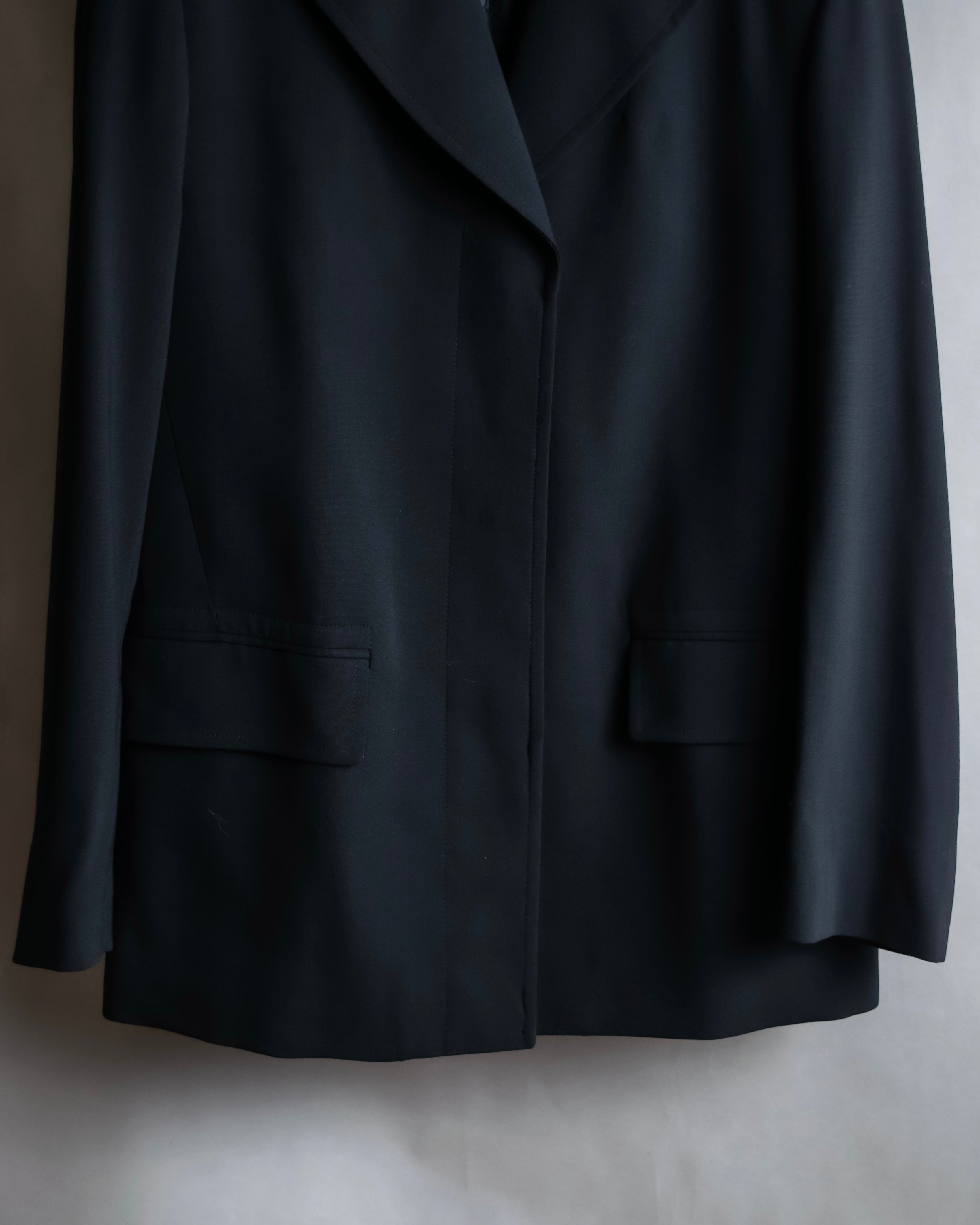 "GUCCI" 90's Beautiful draping fly-front tailored jacket