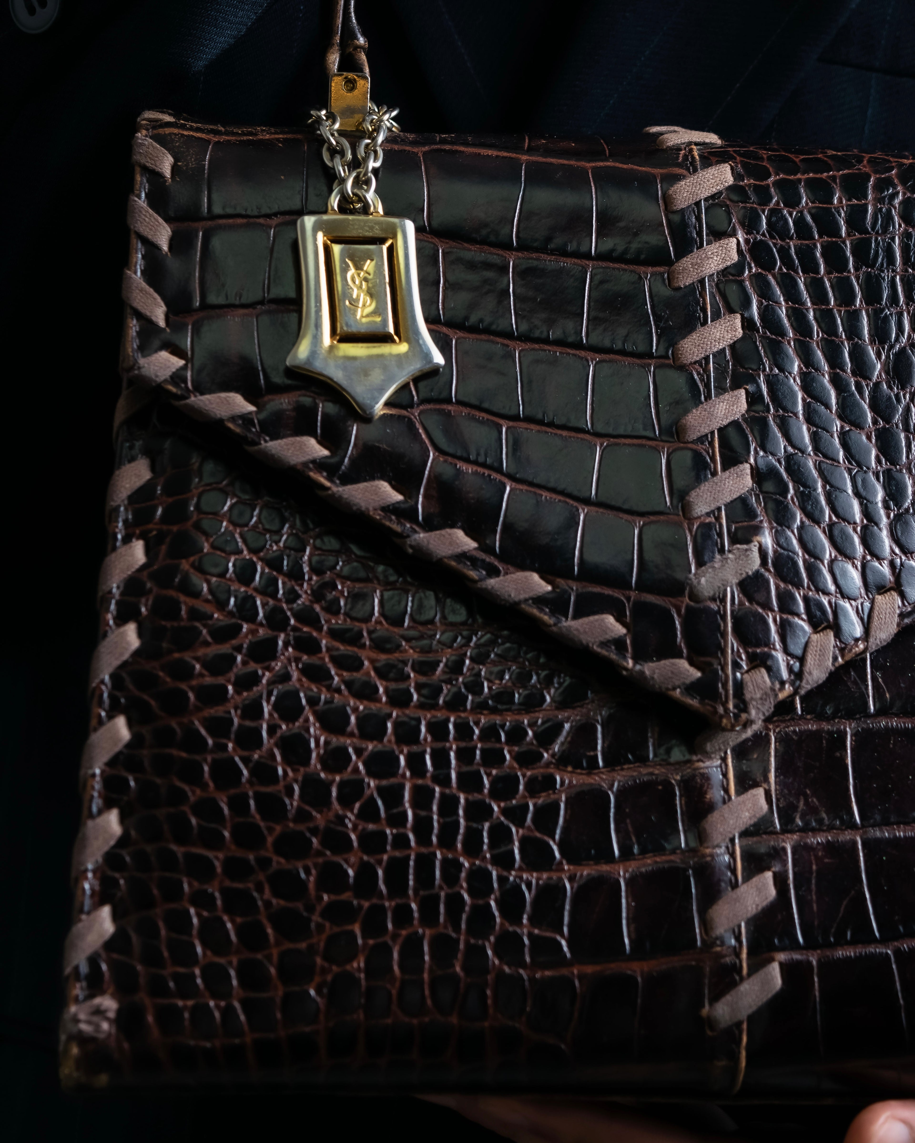 "YVES SAINT LAURENT" Crocodile pattern stitching handbag