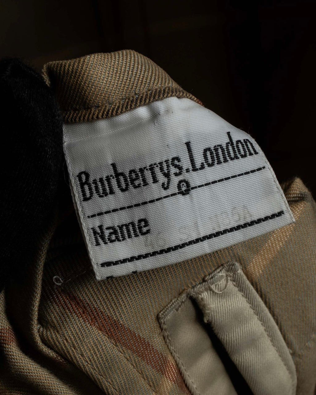 "BURBERRYS" Military detail single front stand collar coat