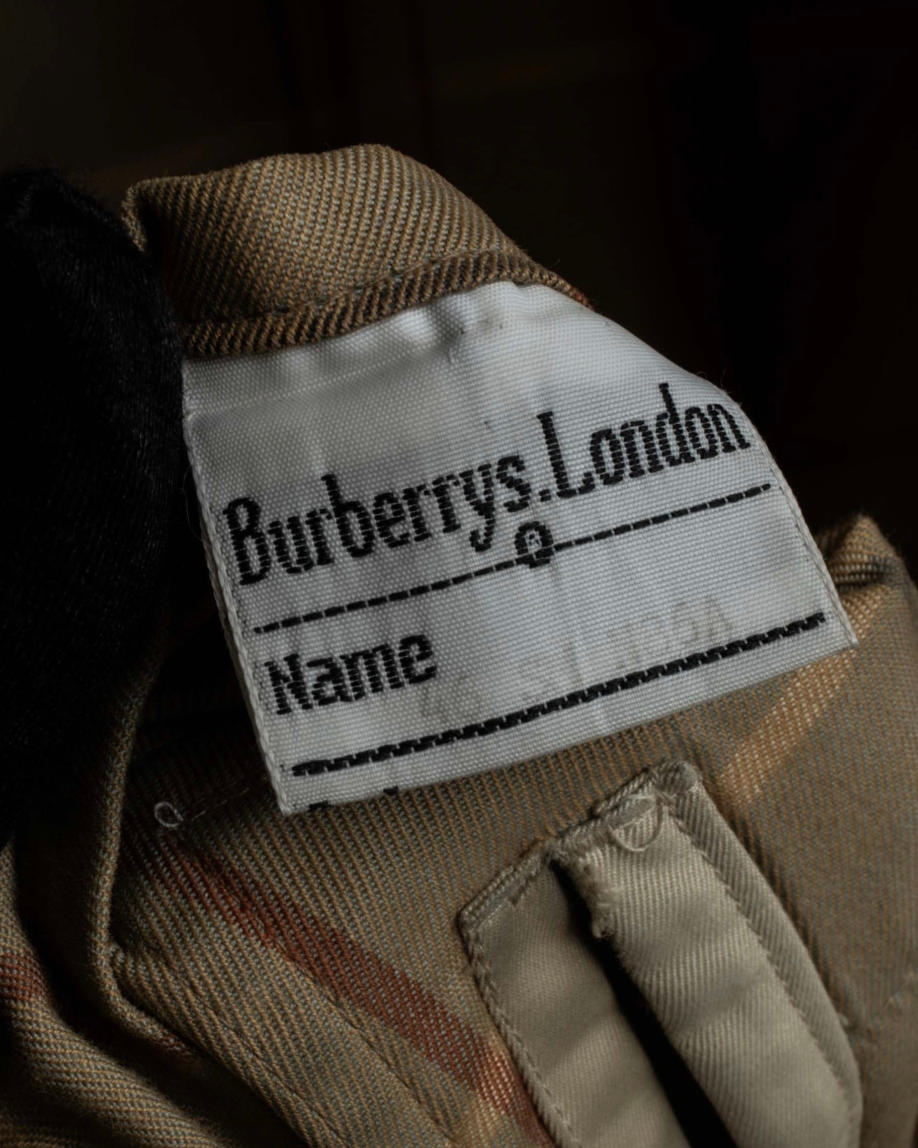 "BURBERRYS" Military detail single front stand collar coat