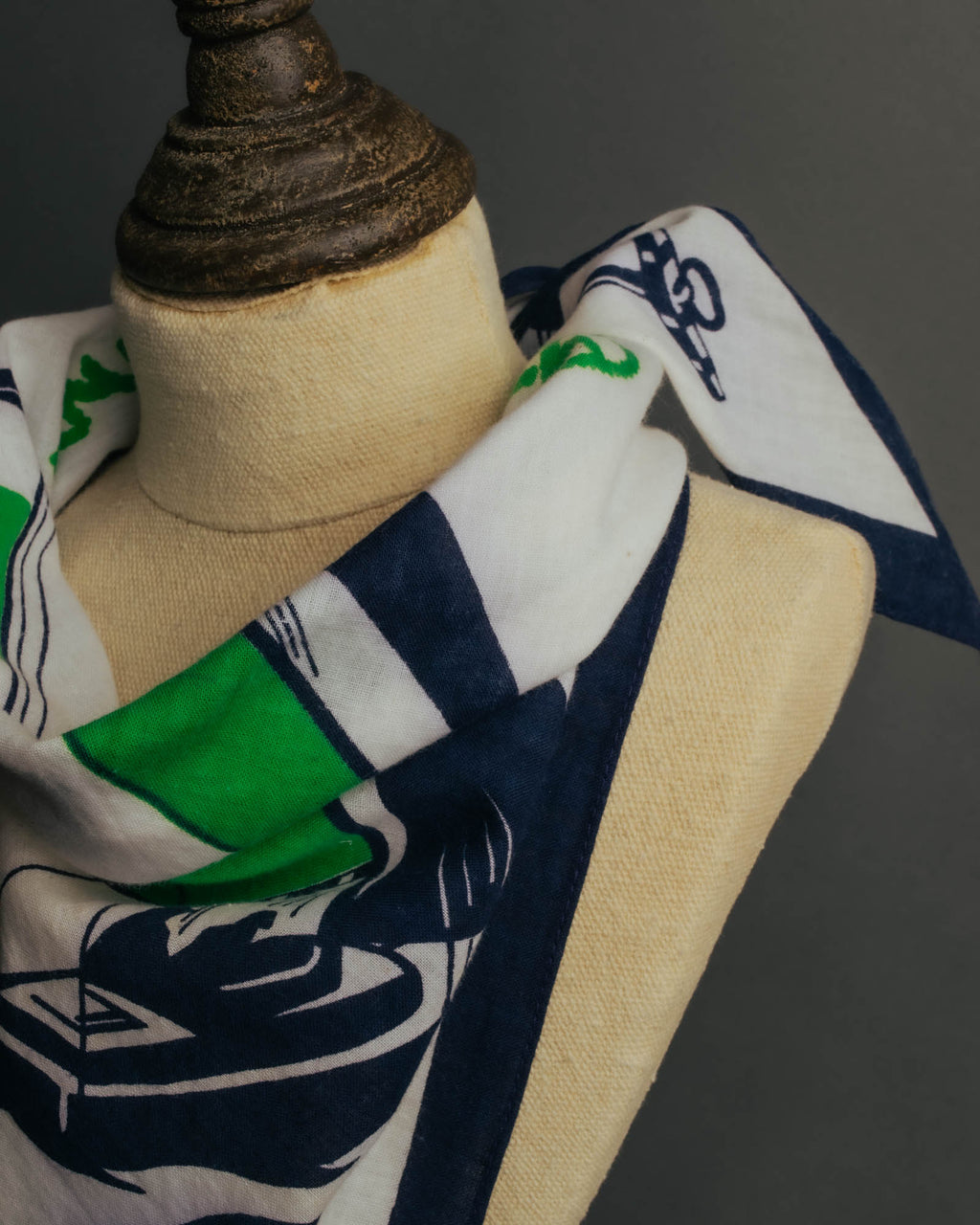 "Vintage" Souvenir de bretagne marine scarf