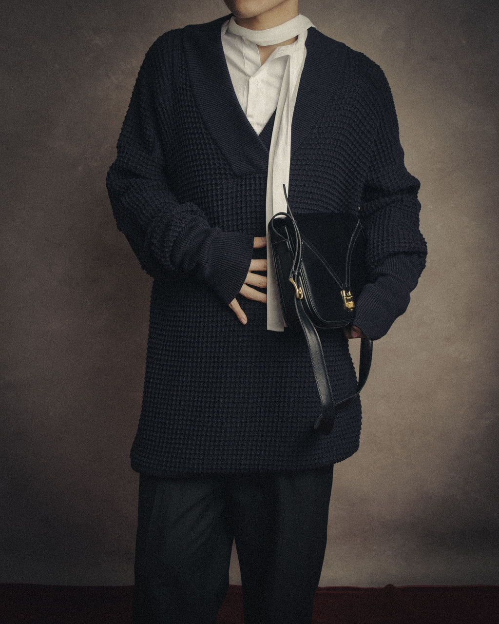 –SPECIAL– “CELINE” 70’s-80’s V strap turn lock shoulder bag