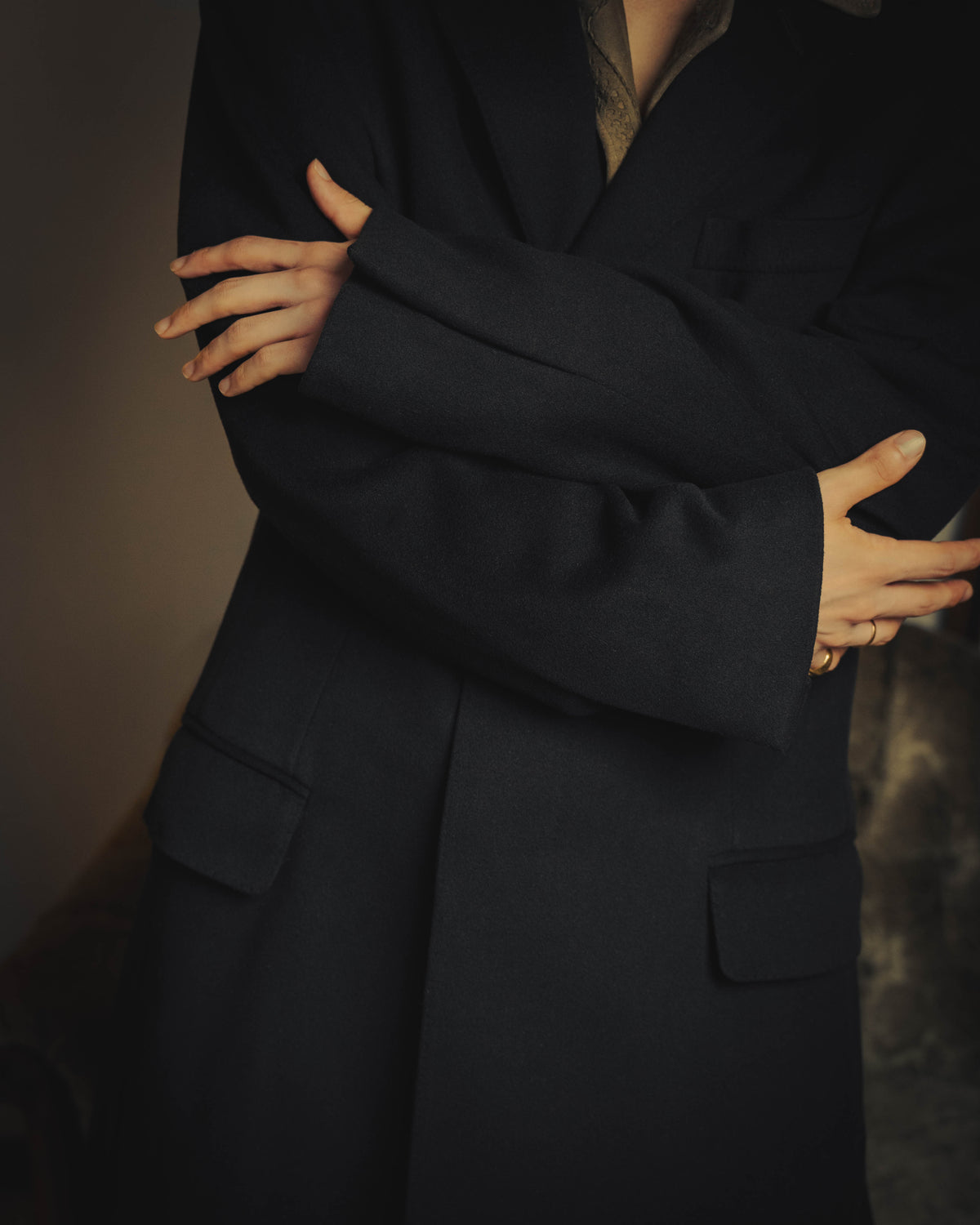 –SPECIAL– “GUCCI” 90’s Tom Ford era concealed-front wool long chester coat