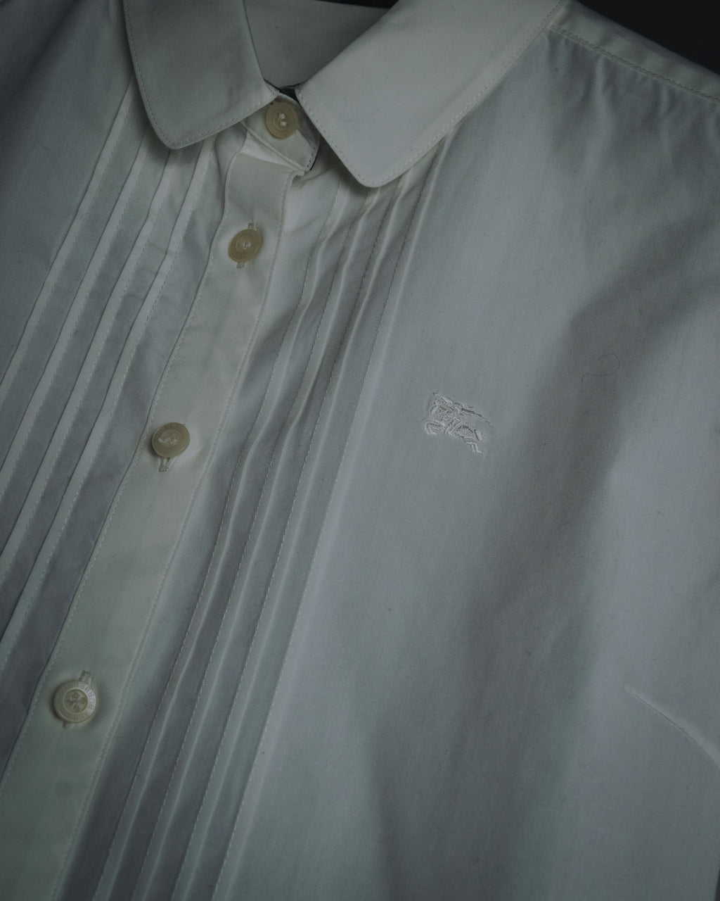 "BURBERRY LONDON" 2010-2014 pintuck tuxedo-front dress shirt