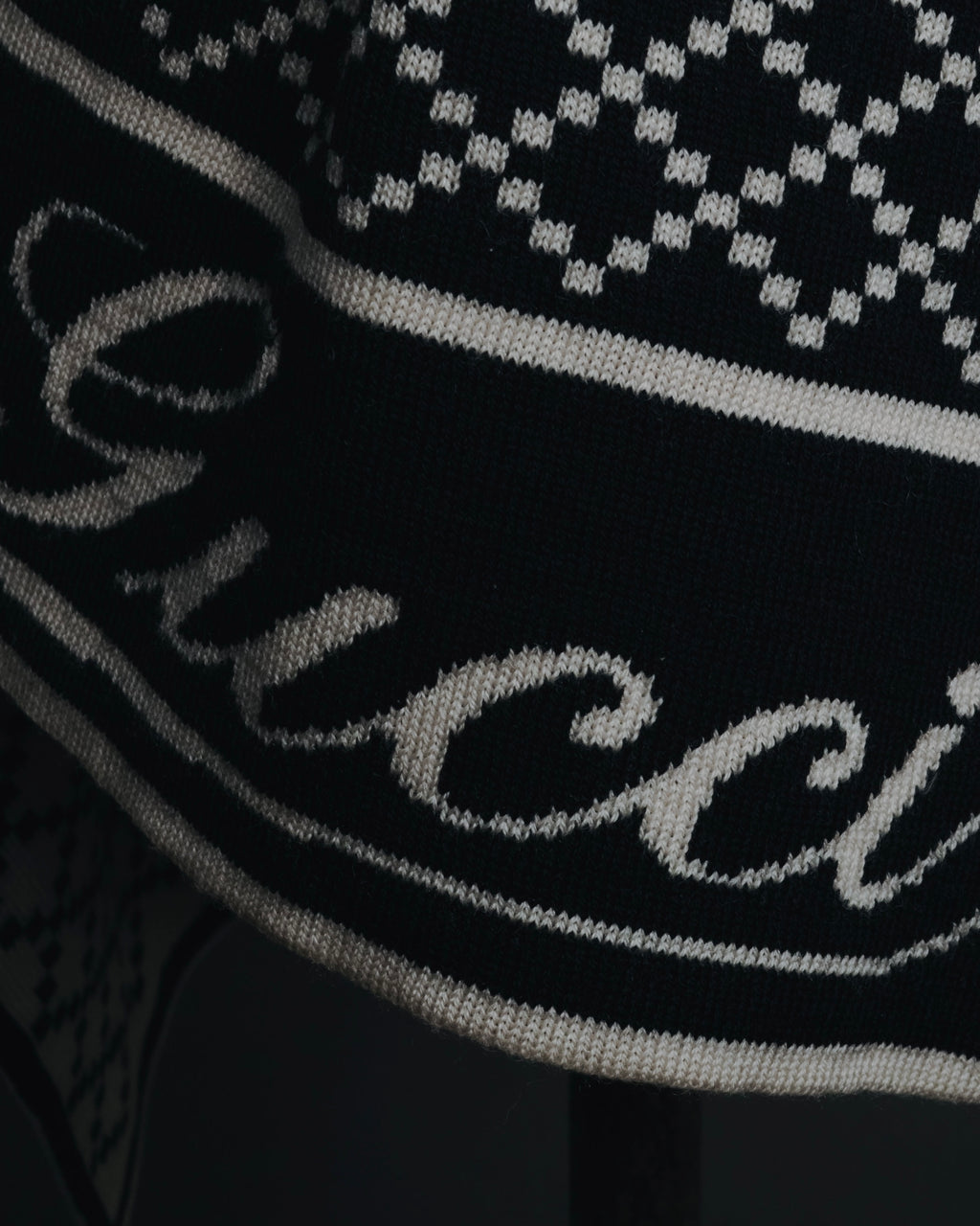 "GUCCI" 2016-2020 Script logo diamond-knit stole