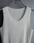 "PLEATS PLEASE ISSEY MIYAKE" Off-white tank top