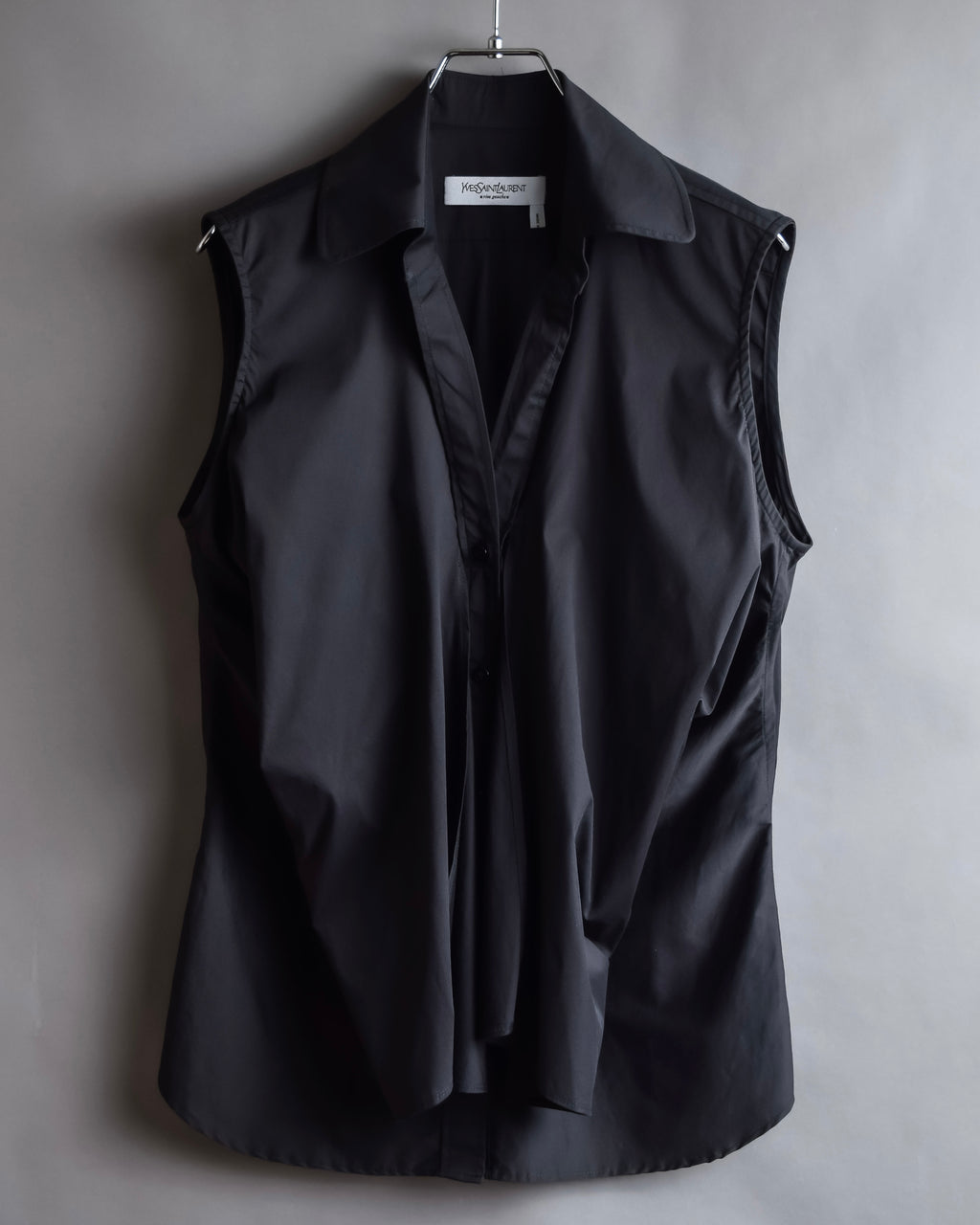 "Yves Saint Laurent Rive Gauche"
Twisted front sleeveless shirt