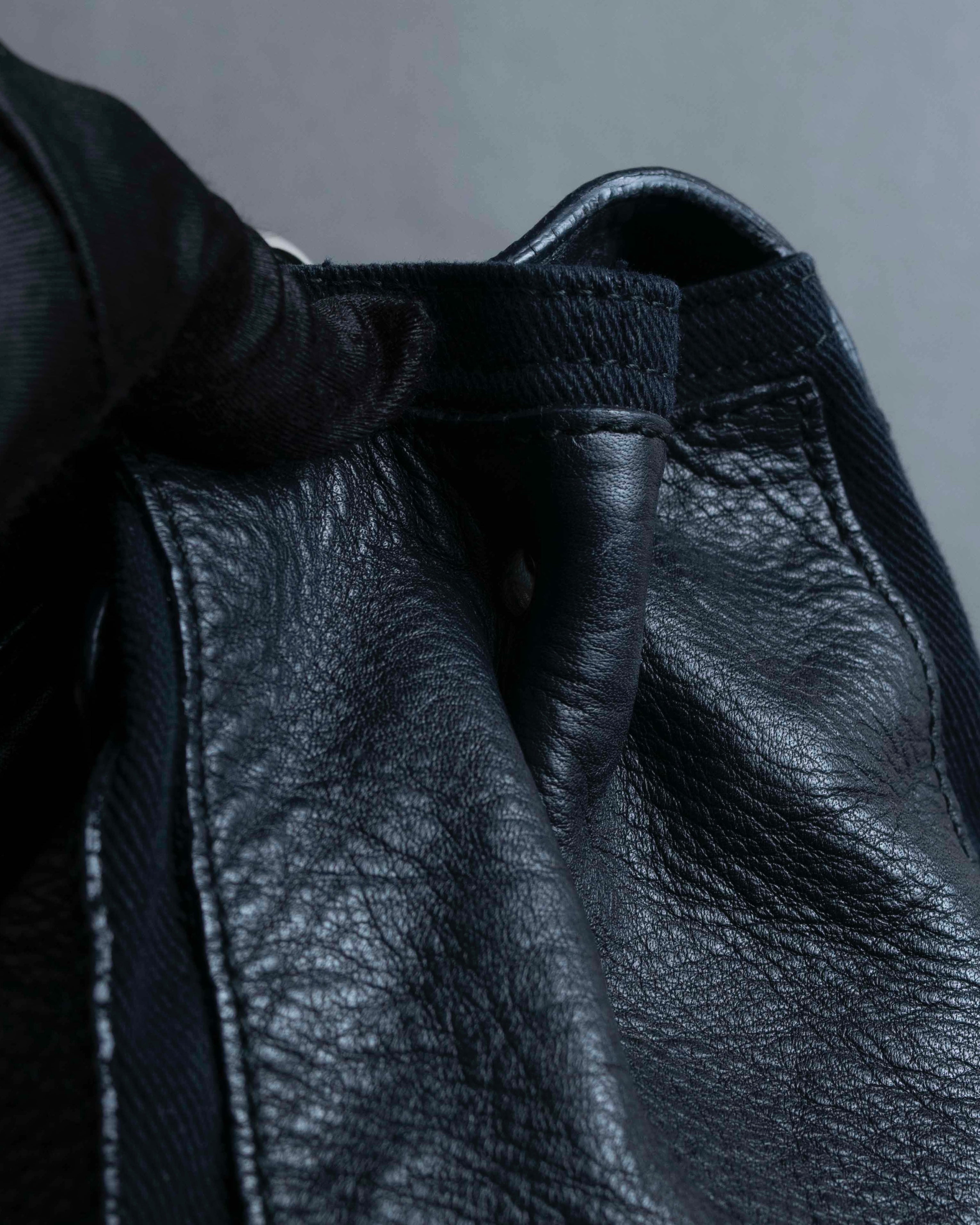 "YVES SAINT LAURENT" Muse to metal design one handle bag