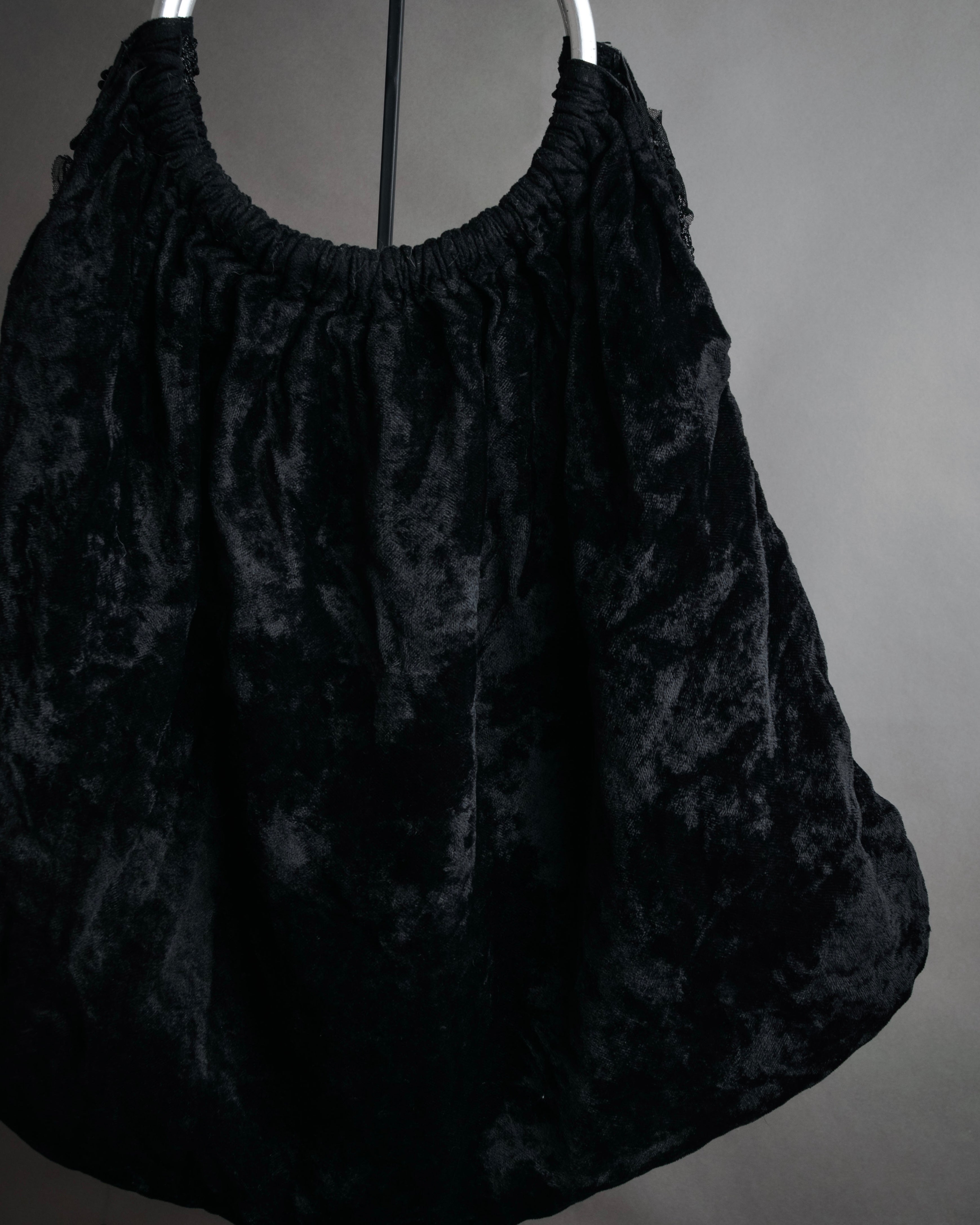 “COMME des GARÇONS” 2005 AW Velvet lace circle handle bag