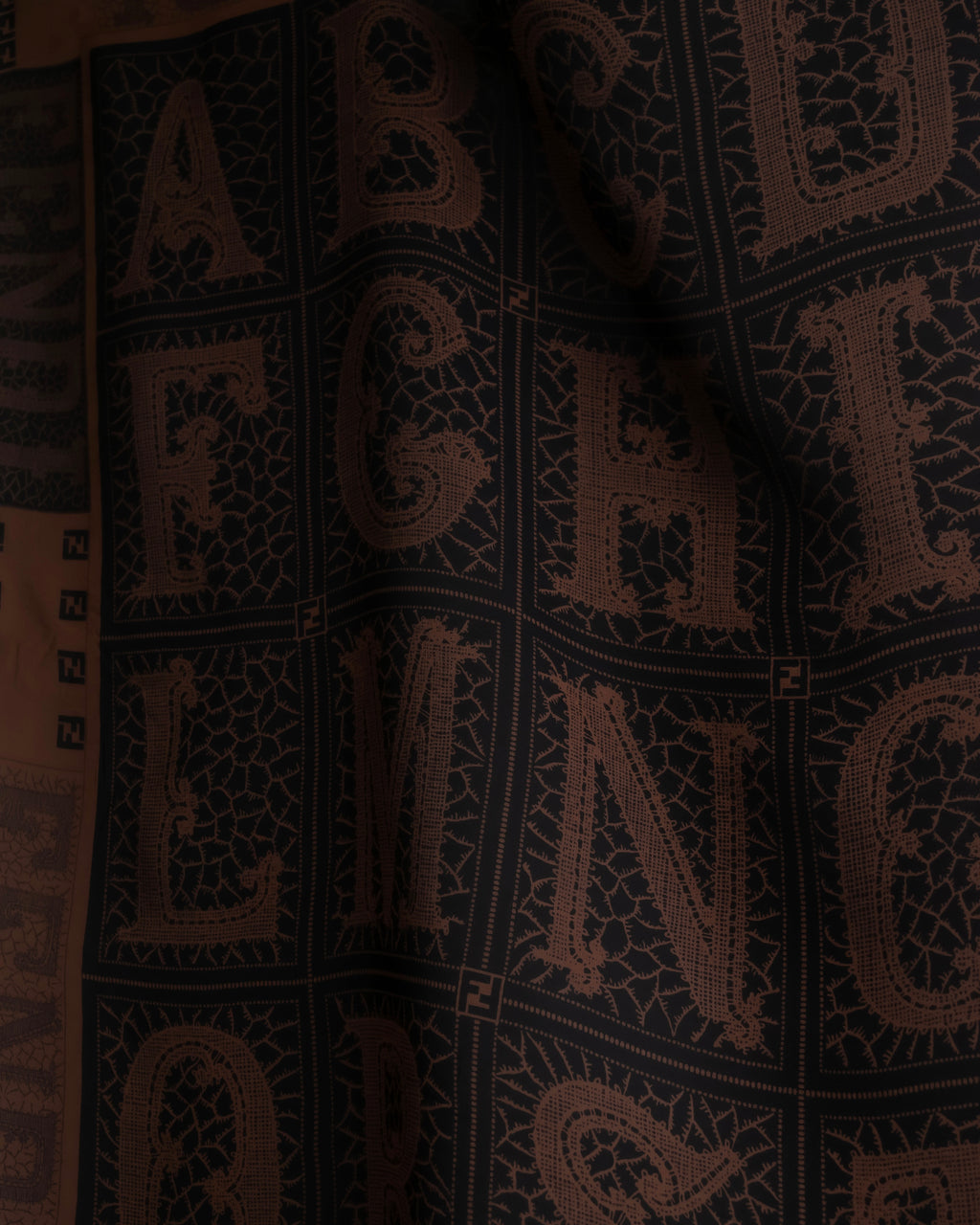 "FENDI" Logo engraved lace motif scarf