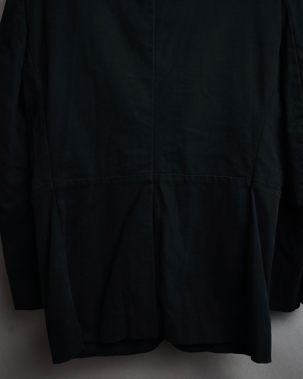 “KATHARINE HAMNETT LONDON”
1995-2005 Structured workwear tailored jacket