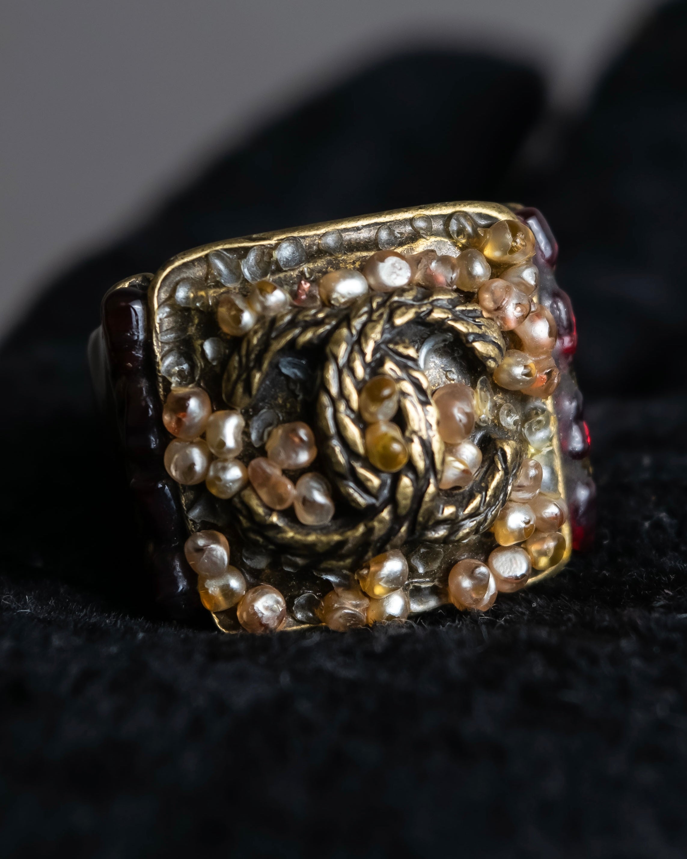 "CHANEL" Glass pearl Coco mark motif gold ring