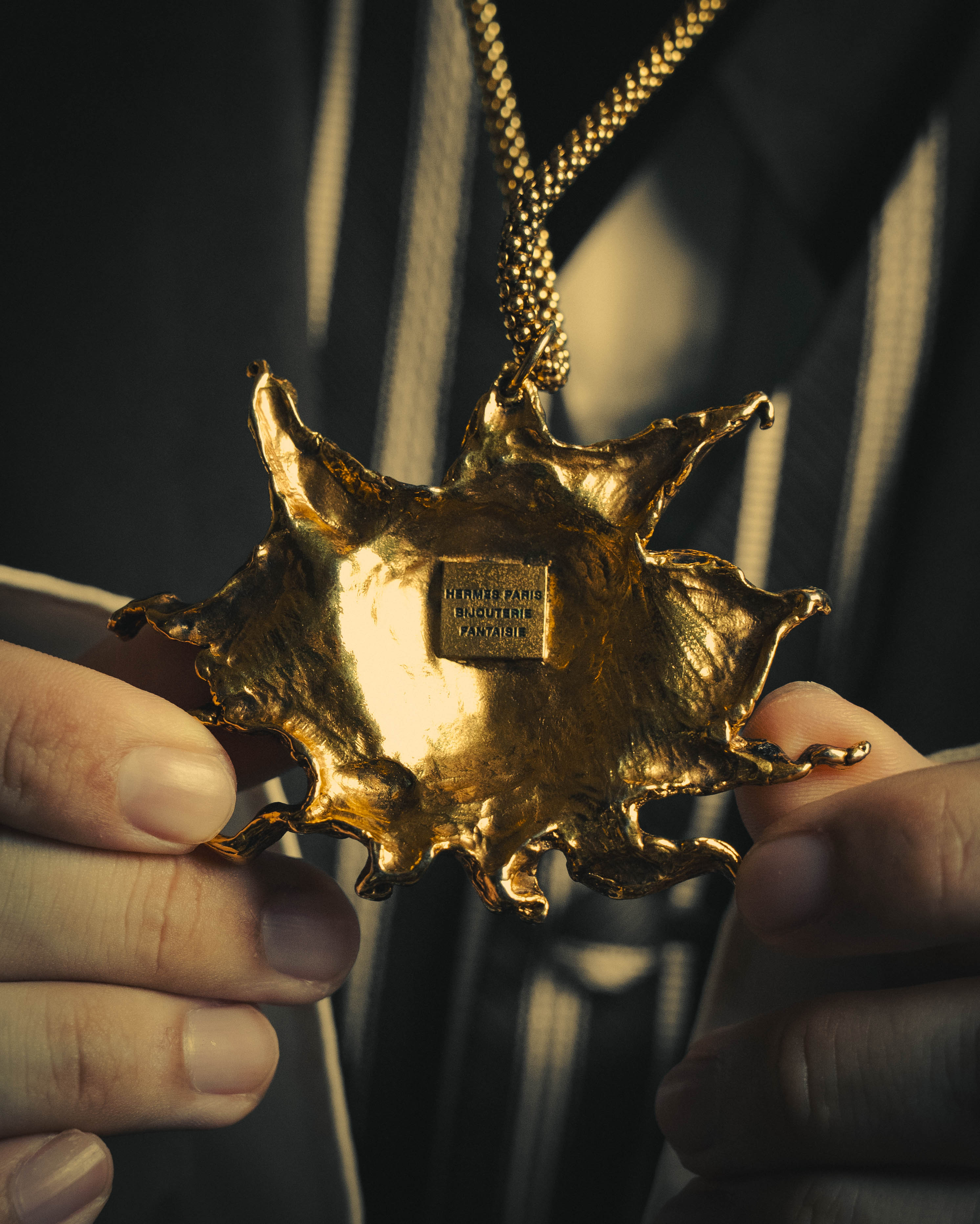 -SPECIAL- “HERMÈS” 90’s Sun face sculptural pendant necklace