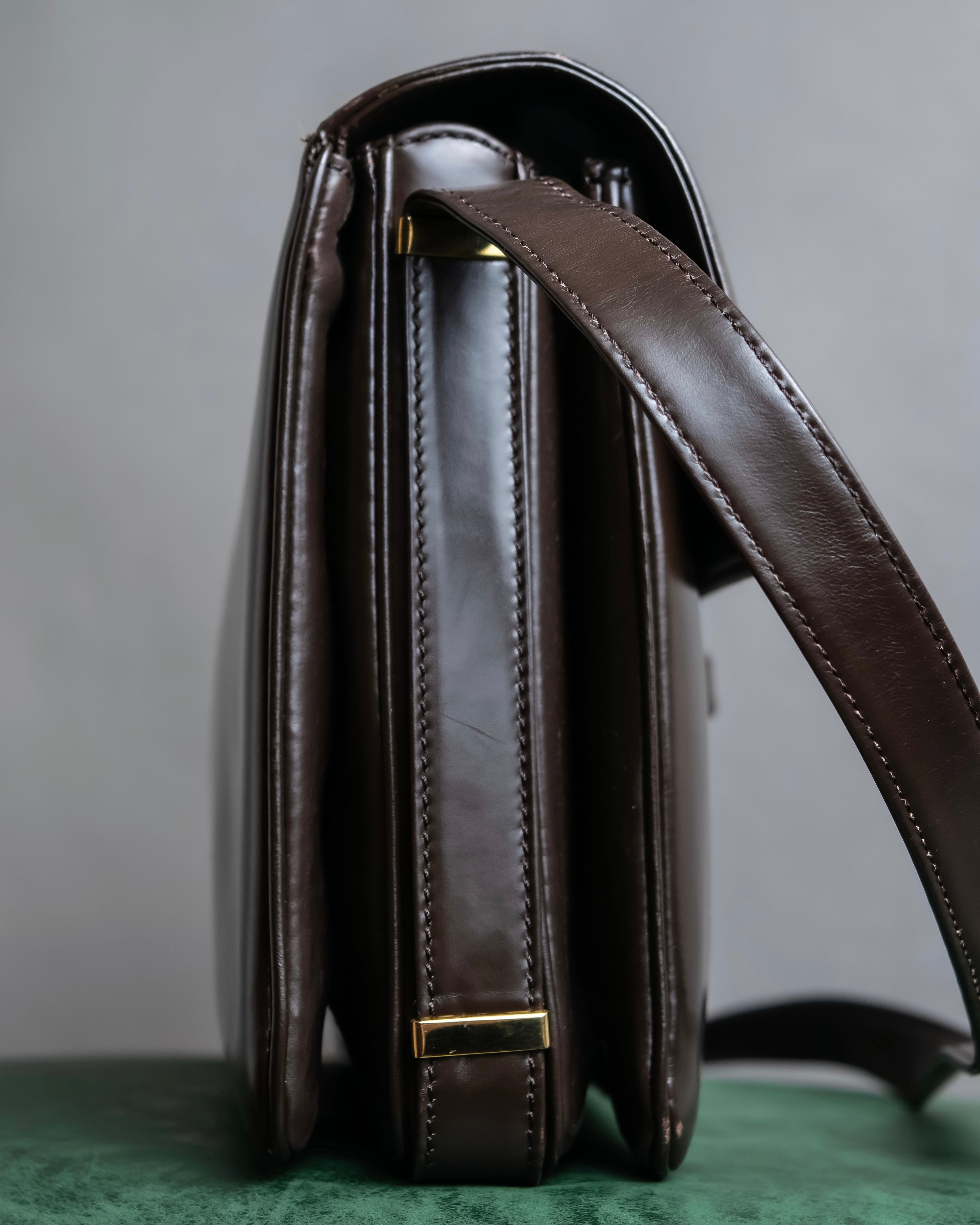 "LOEWE" Logo engraved belt design glass leather shoulder bag