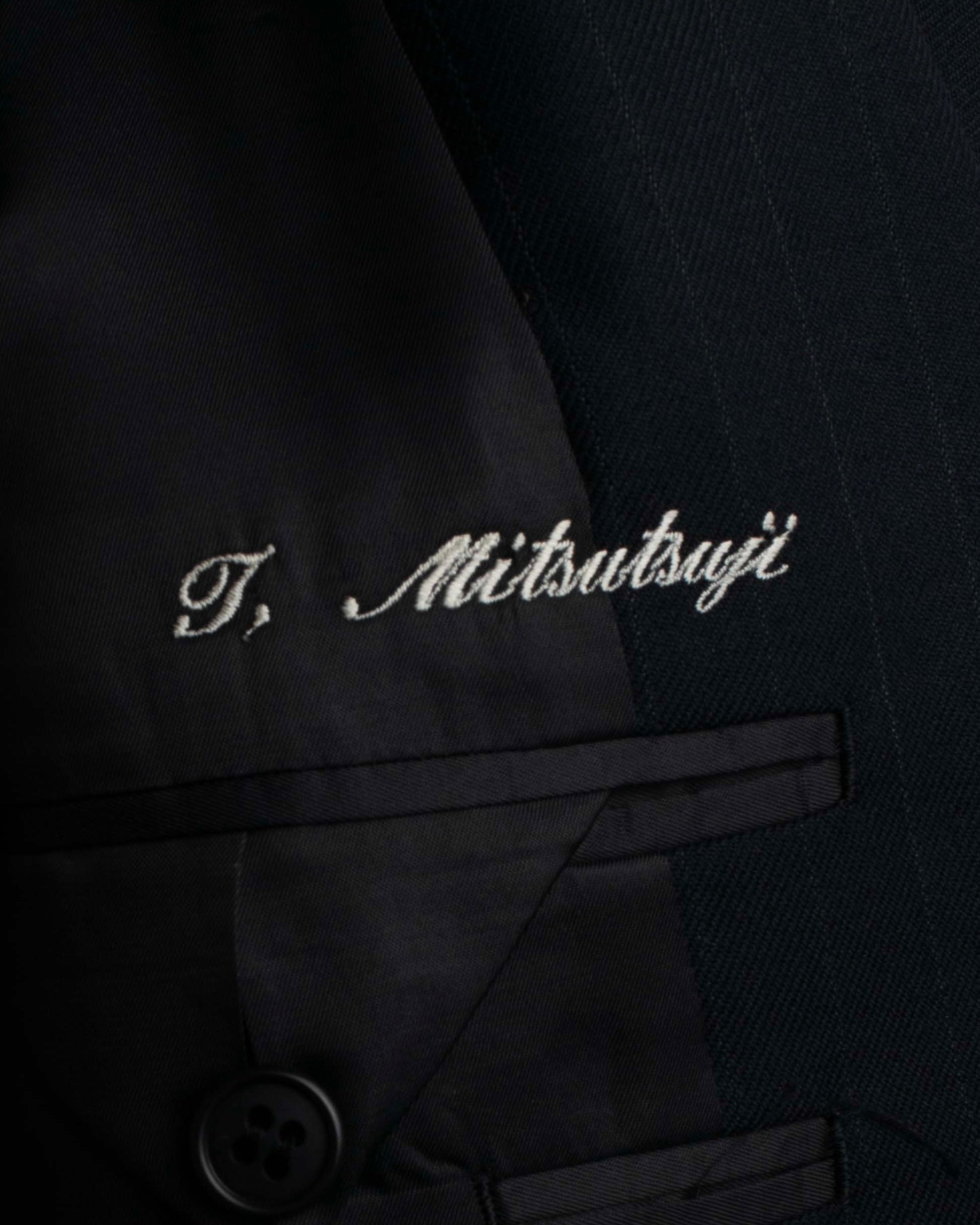 "YVES SAINT LAURENT" 00's shadow stripe pattern beautiful tailoring set up