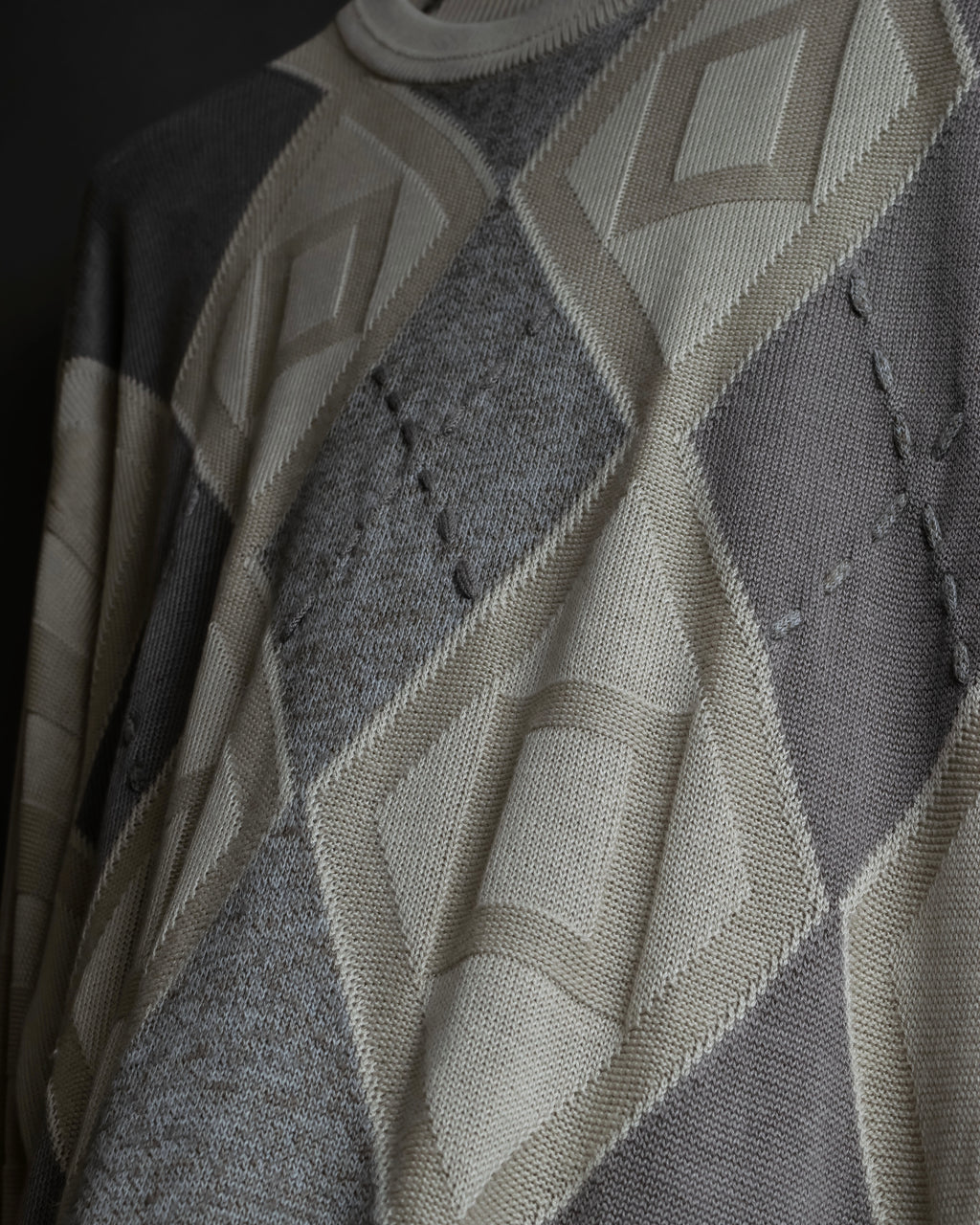 "BALENCIAGA" Diamond pattern argyle twill crew neck knit