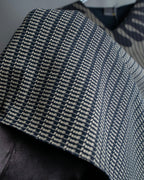 "FENDI" Logo print V-neck sleeveless top