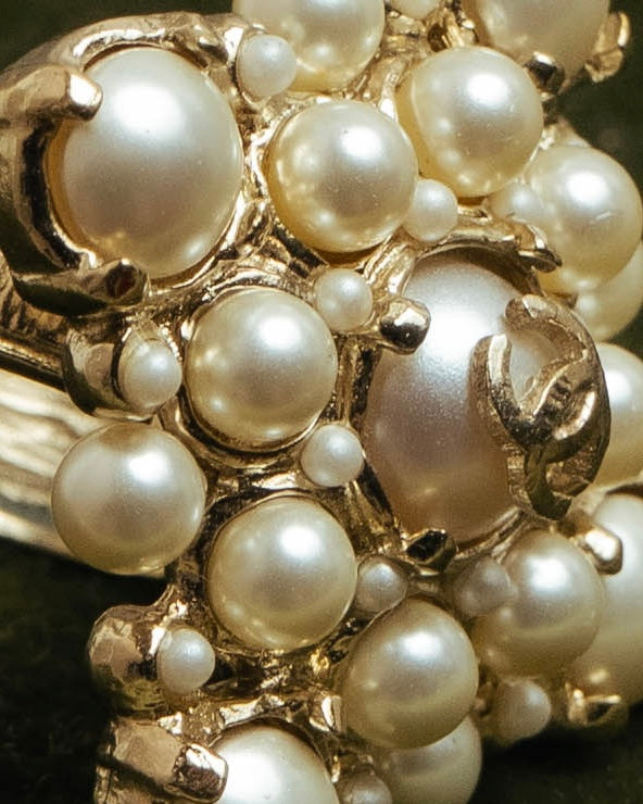 -SPECIAL- “CHANEL” 2013 high summer pearl cc cocktail ring