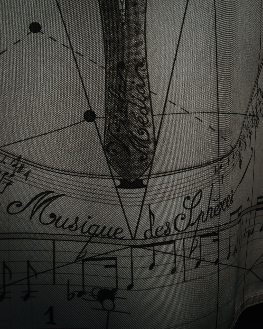 –SPECIAL– "HERMES" 90’s La musique des sphères silk twill printed shirt