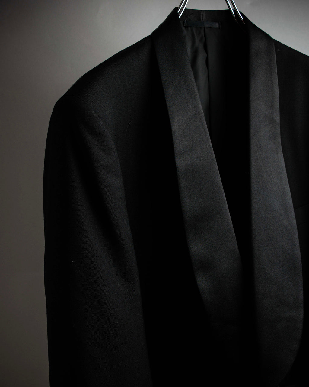 "CHRISTIAN DIOR MONSIEUR" Classical tailored Zegna base satin tuxedo set up