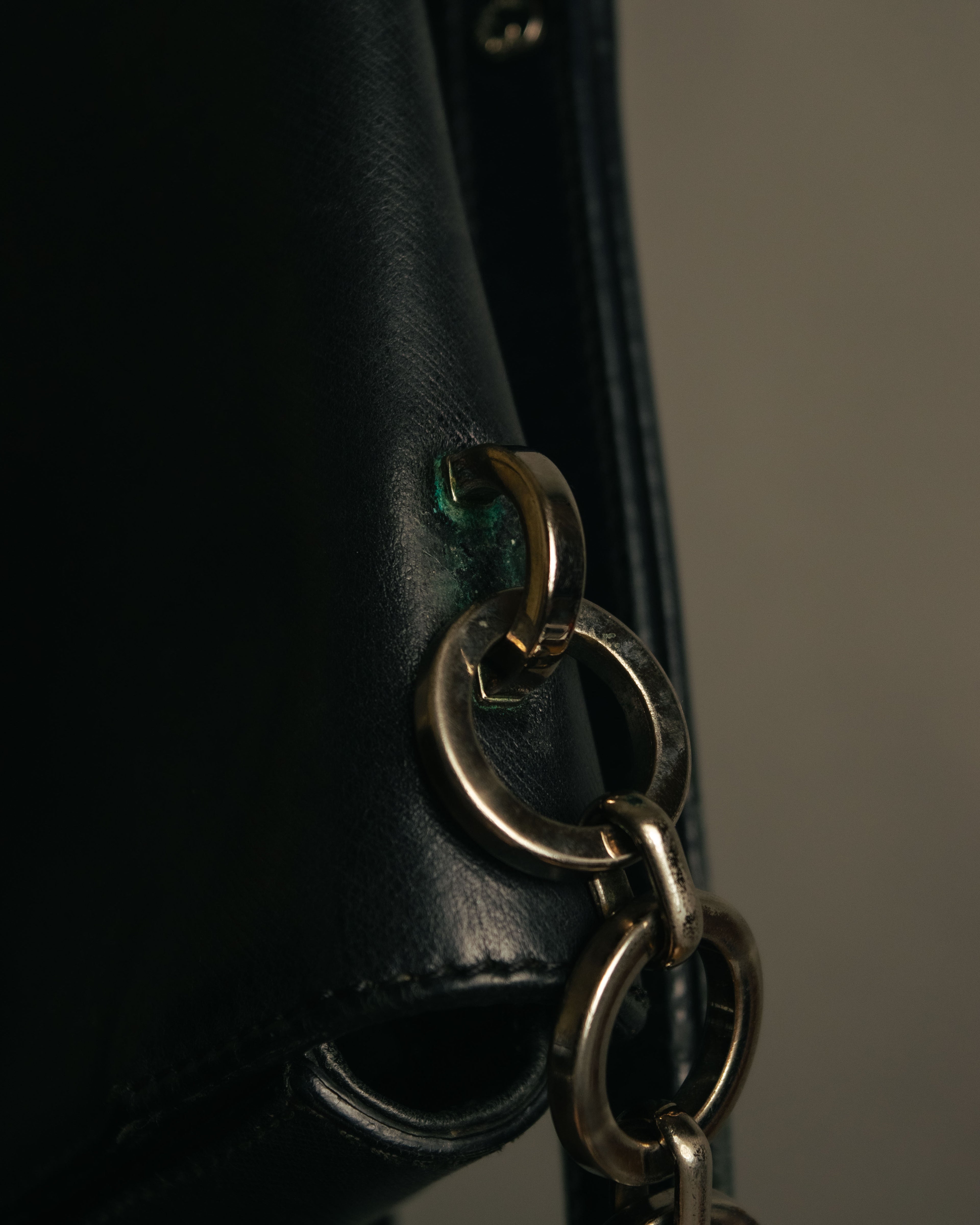 “Salvatore Ferragamo” 2010’s Gancini leather shoulder bag
