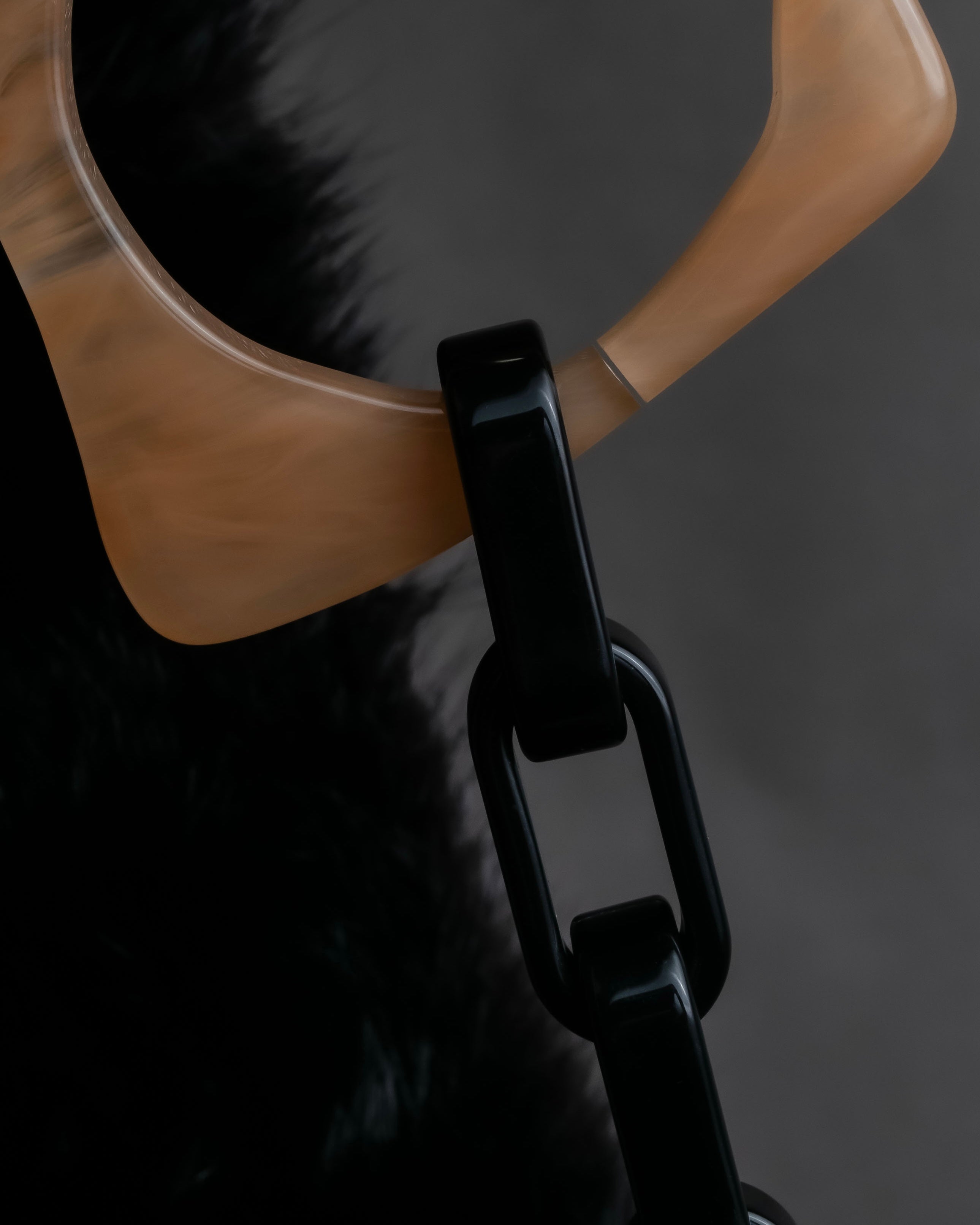 "MARNI" Faux fur collar＆mixed material docking accessory