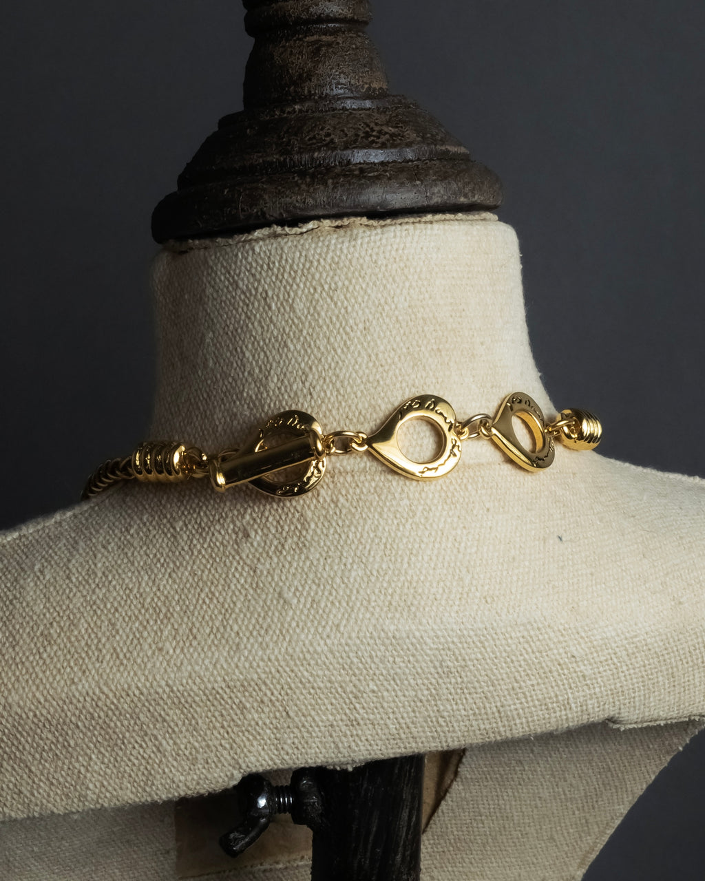 "YVES SAINT LAURENT" Vintage drop motif gold chain necklace