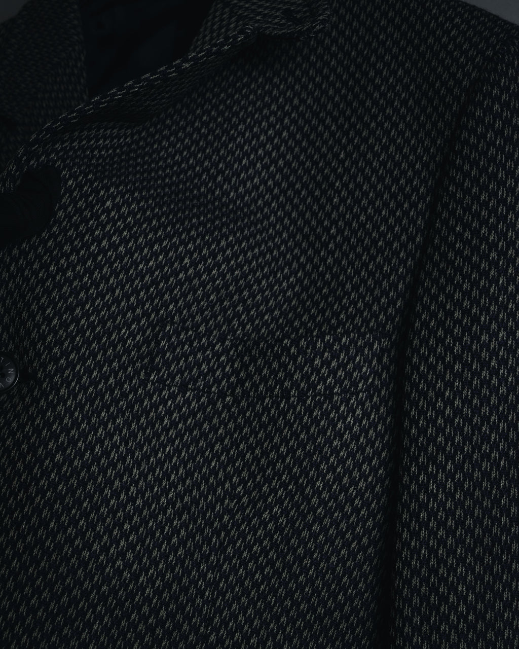 "VALENTINO GARAVANI BOUTIQUE"
Late 80’s - Early 90’s soft-structured birdseye wool tailored jacket