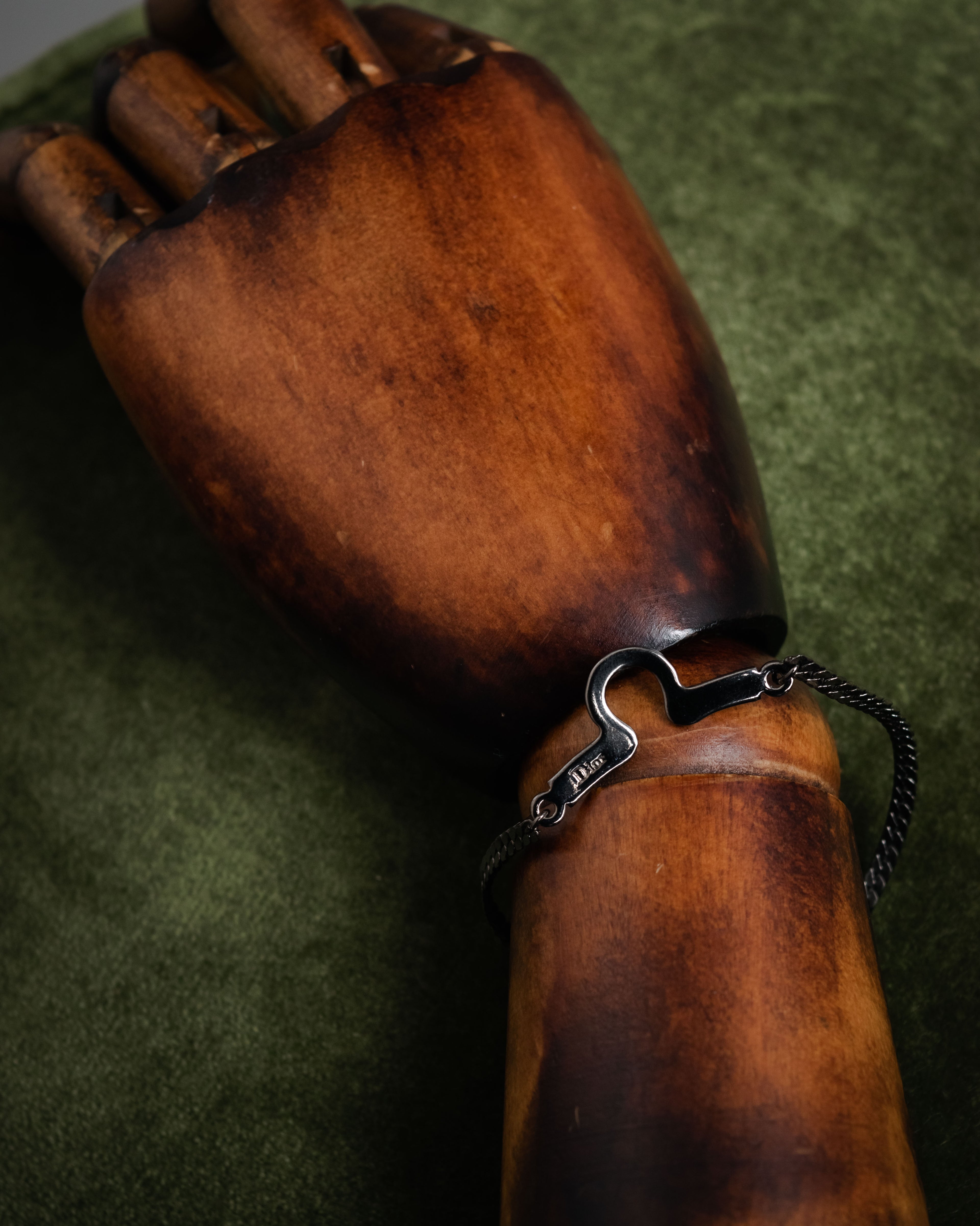 “Christian Dior” 70’s-80’s Horsebit motif chain bracelet