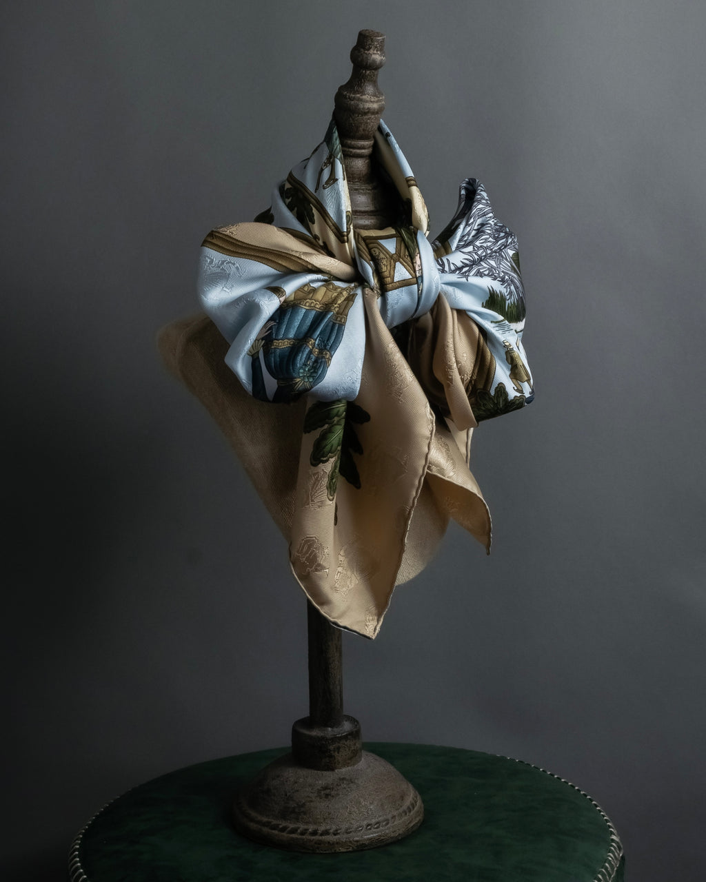 "HERMES" Carré 90 Joies d’Hiver Winter Pleasures silk scarf
