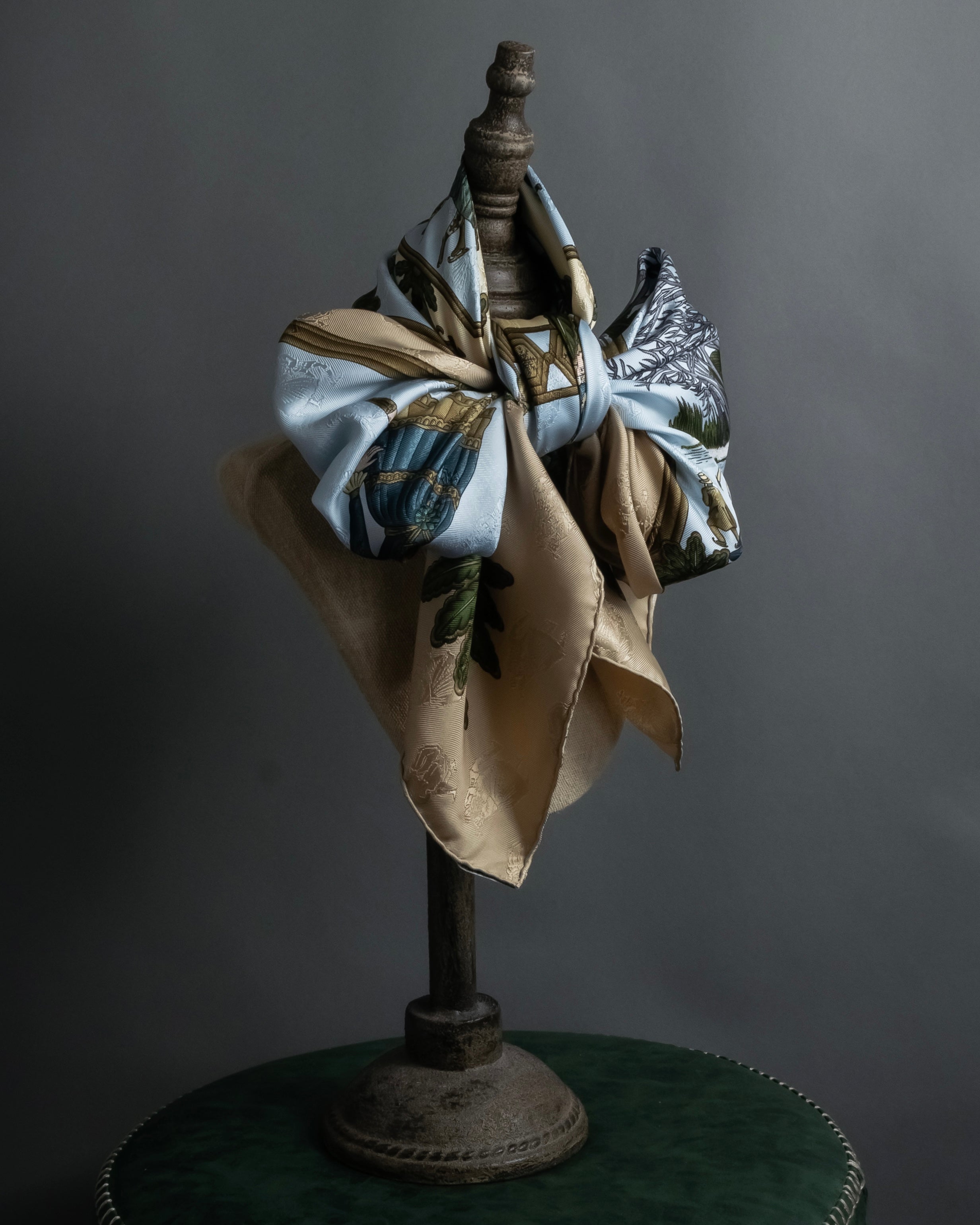 "HERMES" Carré 90 Joies d’Hiver Winter Pleasures silk scarf