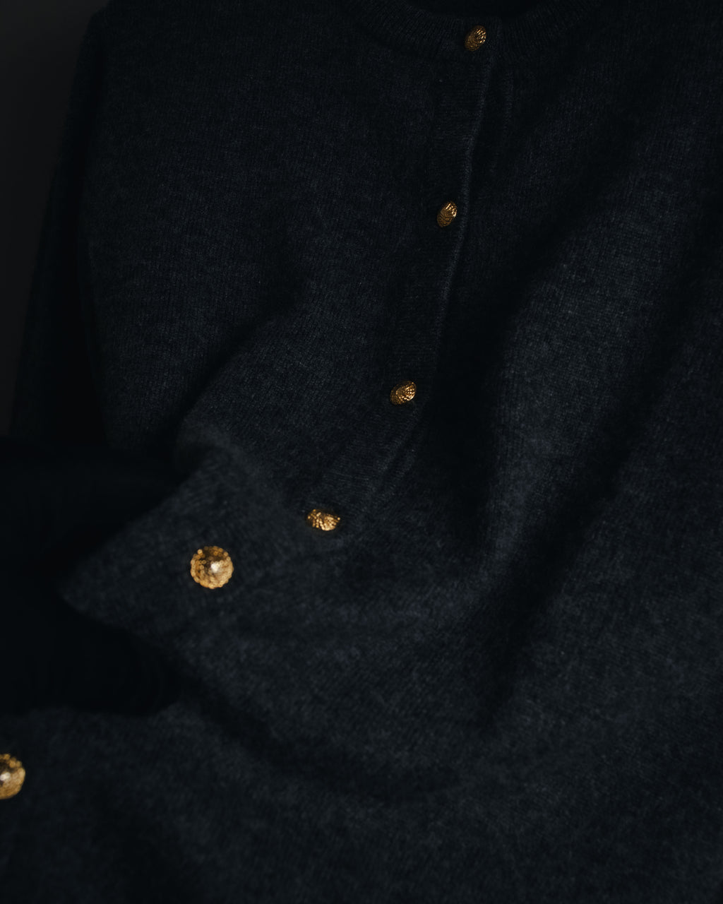 Cardigan de punto con botones de joya de los años 90 de Christian Dior