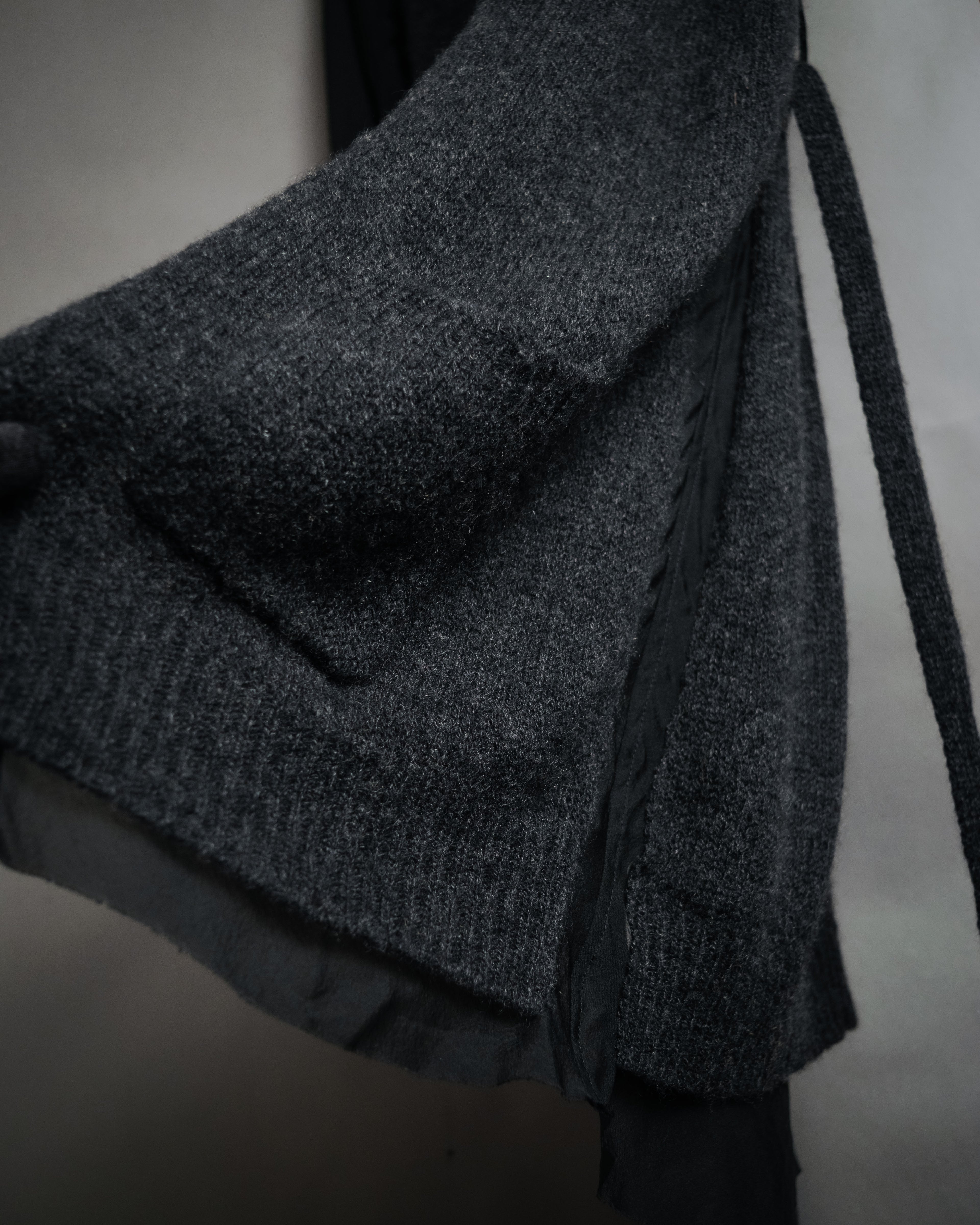 “DRIES VAN NOTEN” 90’s–Early 00’s Cashmere and silk layered belted cardigan