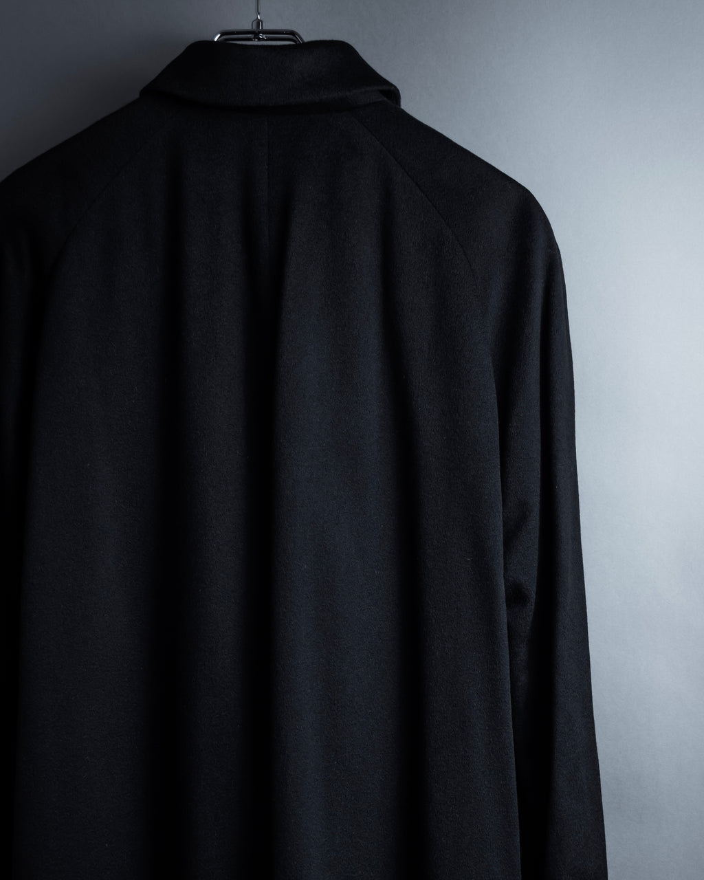 "Vintage raglan sleeve 100% cashmere stand-collar coat"