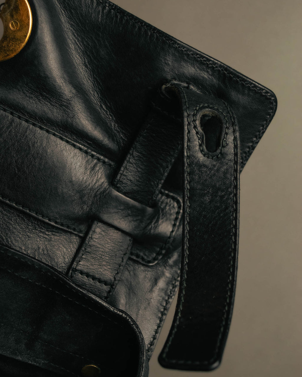 -SPECIAL- “YVES SAINT LAURENT rive gauche”
2008-2012 Muse two leather shoulder bag