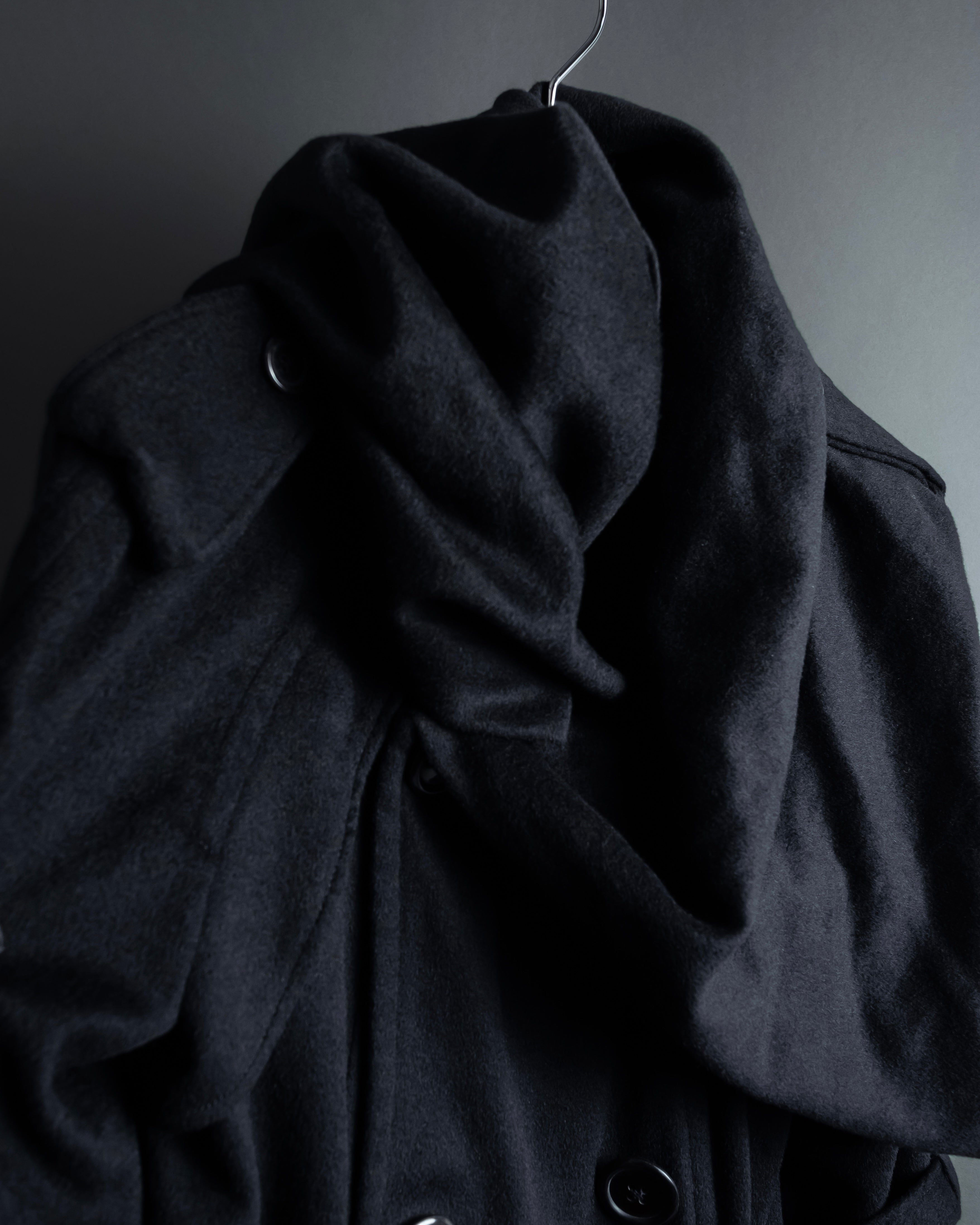 "TORUICHOU" Muffler-style collar military detail coat